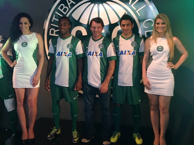 Camisa reserva do Coritiba 2013-2014 Nike » Mantos do Futebol