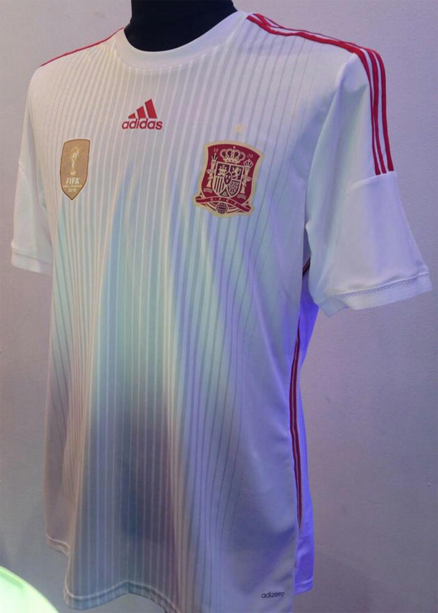 Camisas brancas de Espanha, México, Camarões, Costa do Marfim Copa do