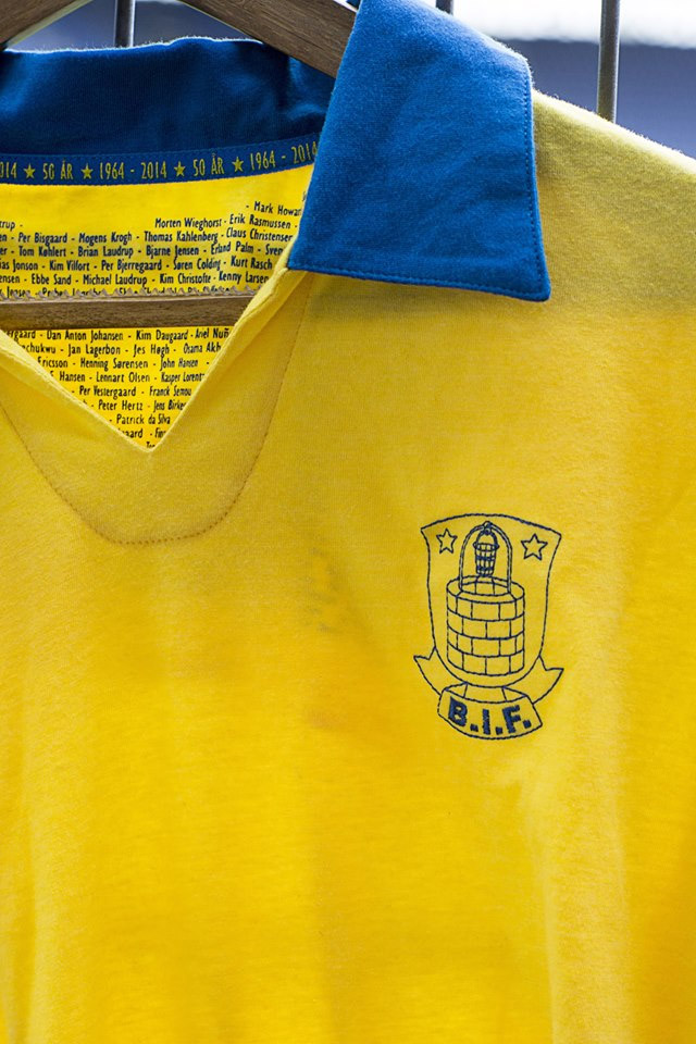 Camisa retrô dos 50 anos do Brøndby IF Hummel » Mantos do