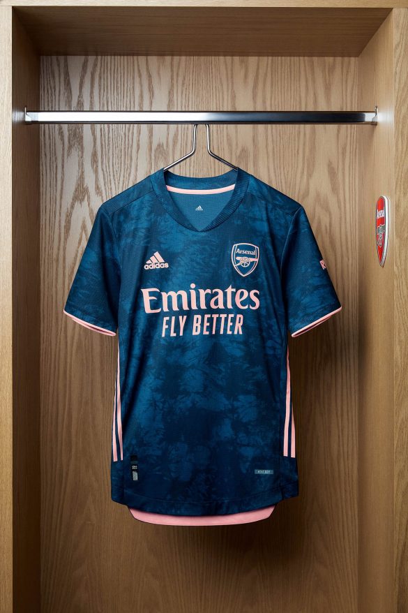 Terceira camisa do Arsenal 2020-2021 Adidas » Mantos do Futebol