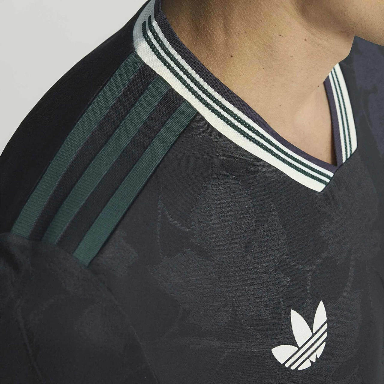 Terceira camisa da Juventus 2025-2026 adidas