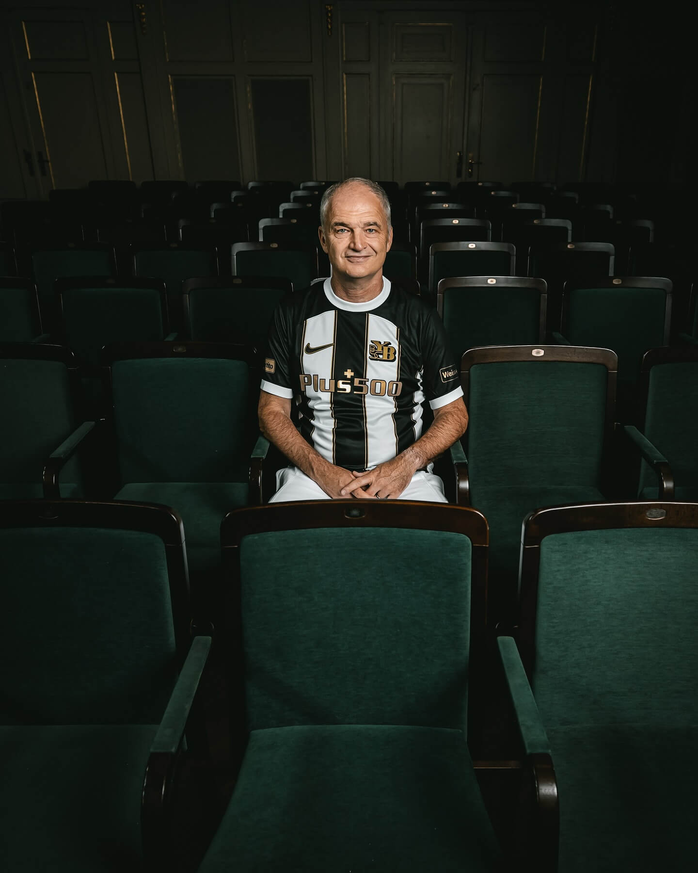Young Boys apresenta nova camisa reserva 2025-2026 com homenagem a Stéphane Chapuisat