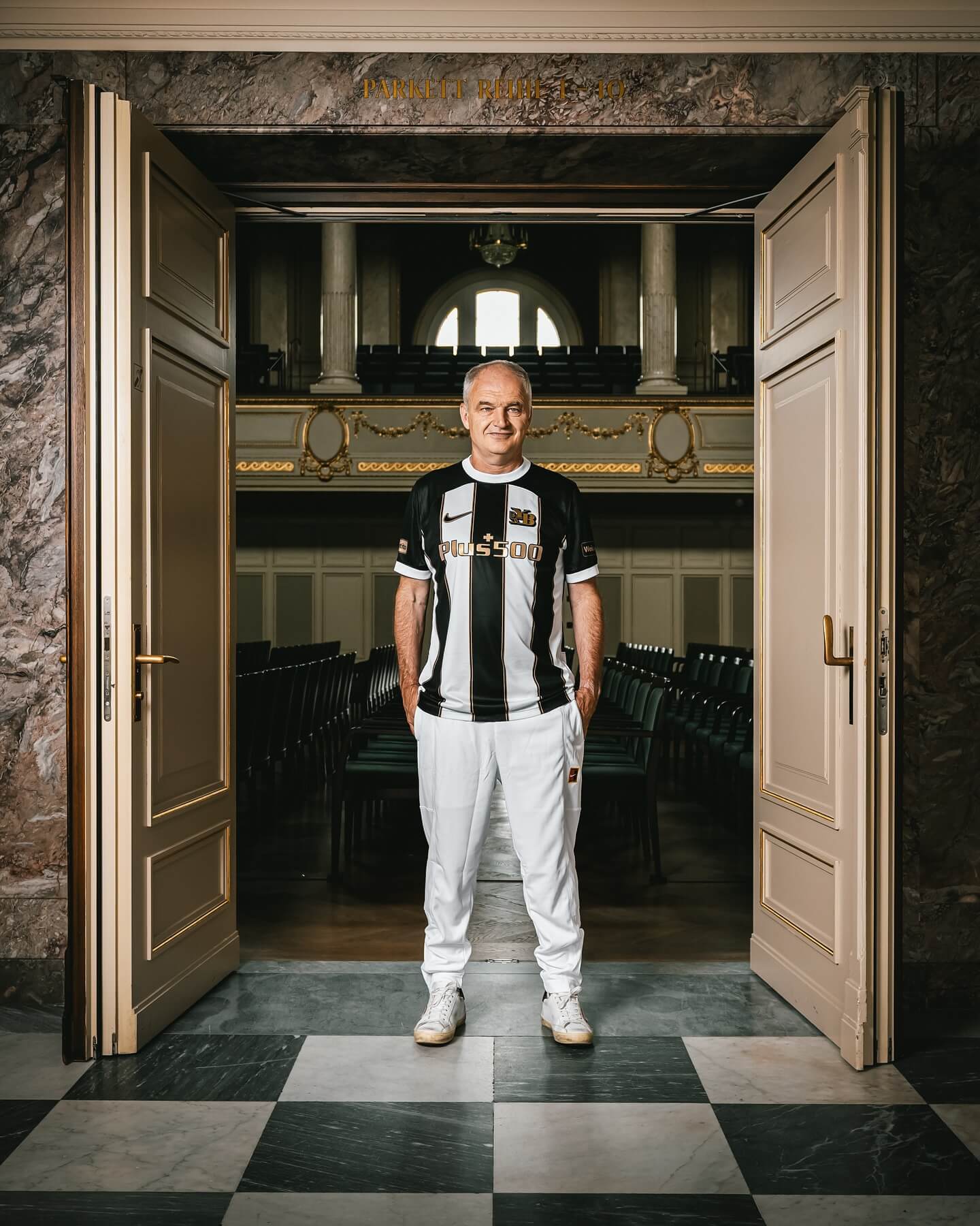 Young Boys apresenta nova camisa reserva 2025-2026 com homenagem a Stéphane Chapuisat
