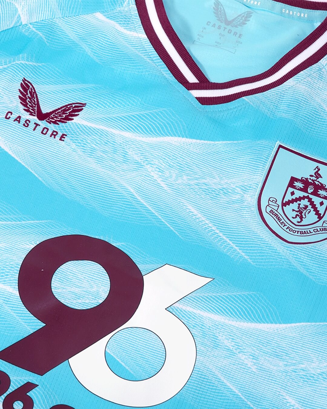 Burnley apresenta nova camisa reserva 2025-2026 com homenagem aos torcedores