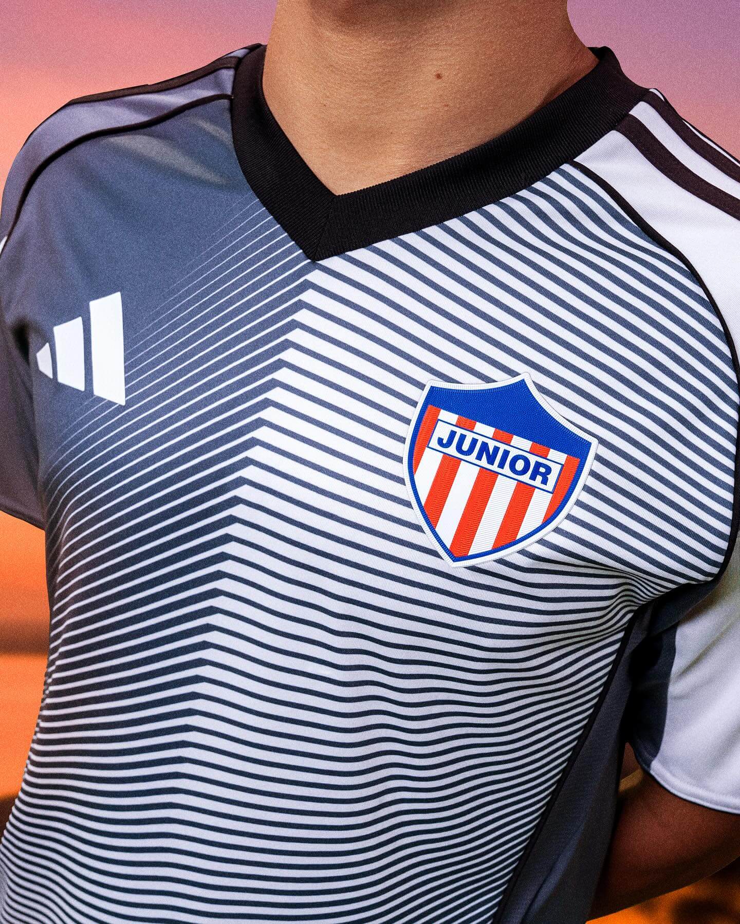 Camisa reserva do Junior Barranquilla 2025-2026 adidas