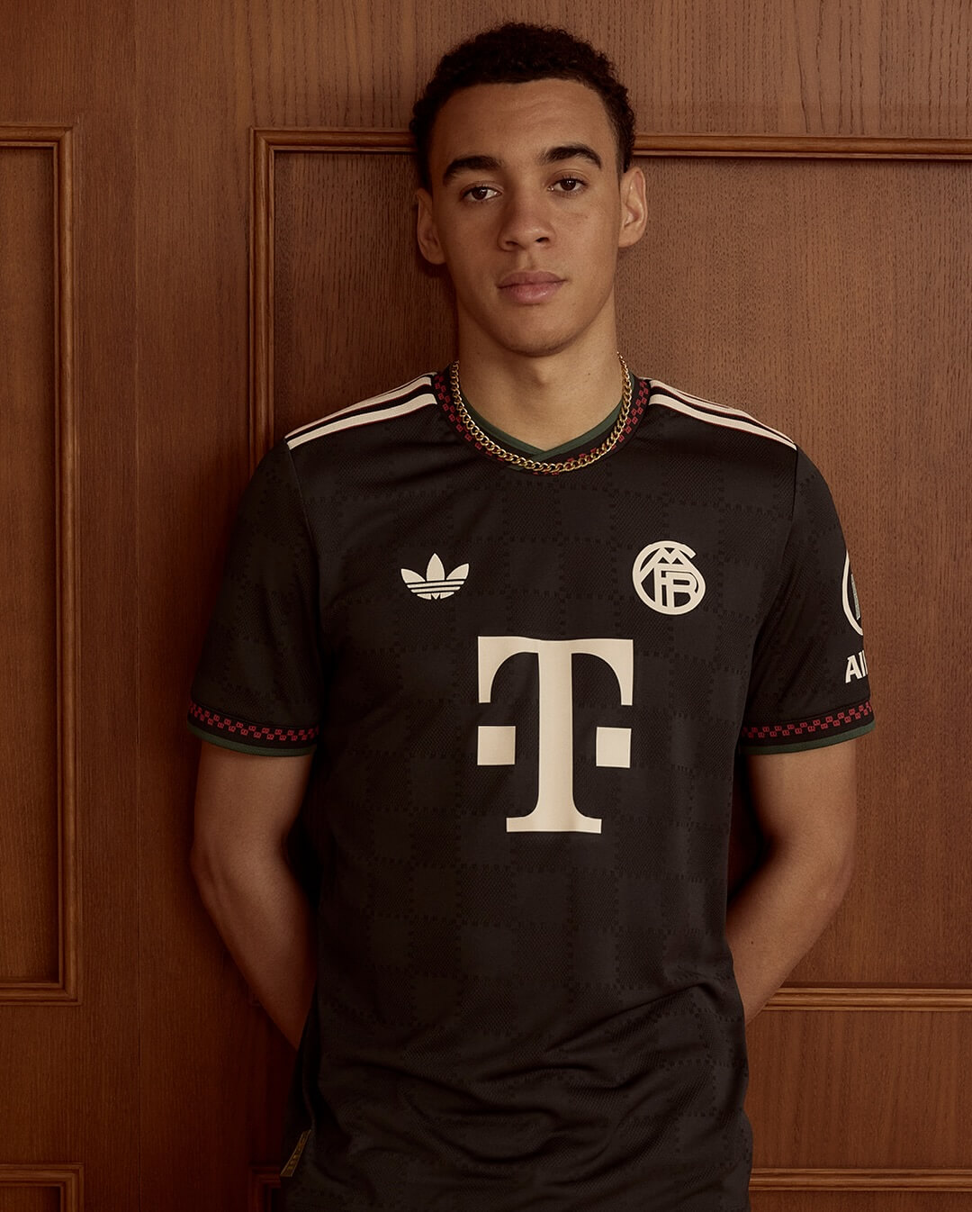 Terceira camisa do Bayern de Munique 2025-2026 Adidas Champions League