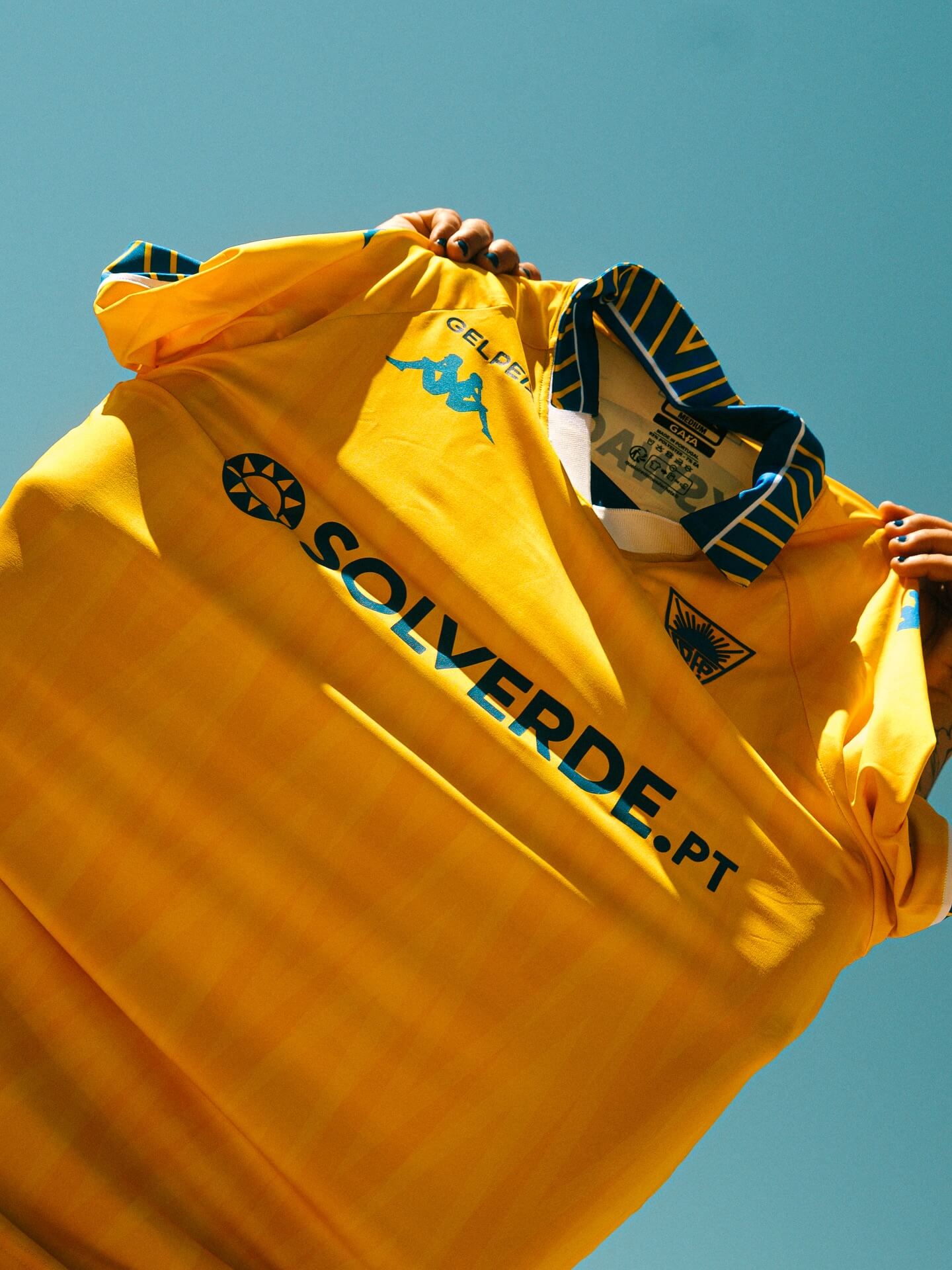 Camisa titular do Estoril Praia 2025-2026 Kappa