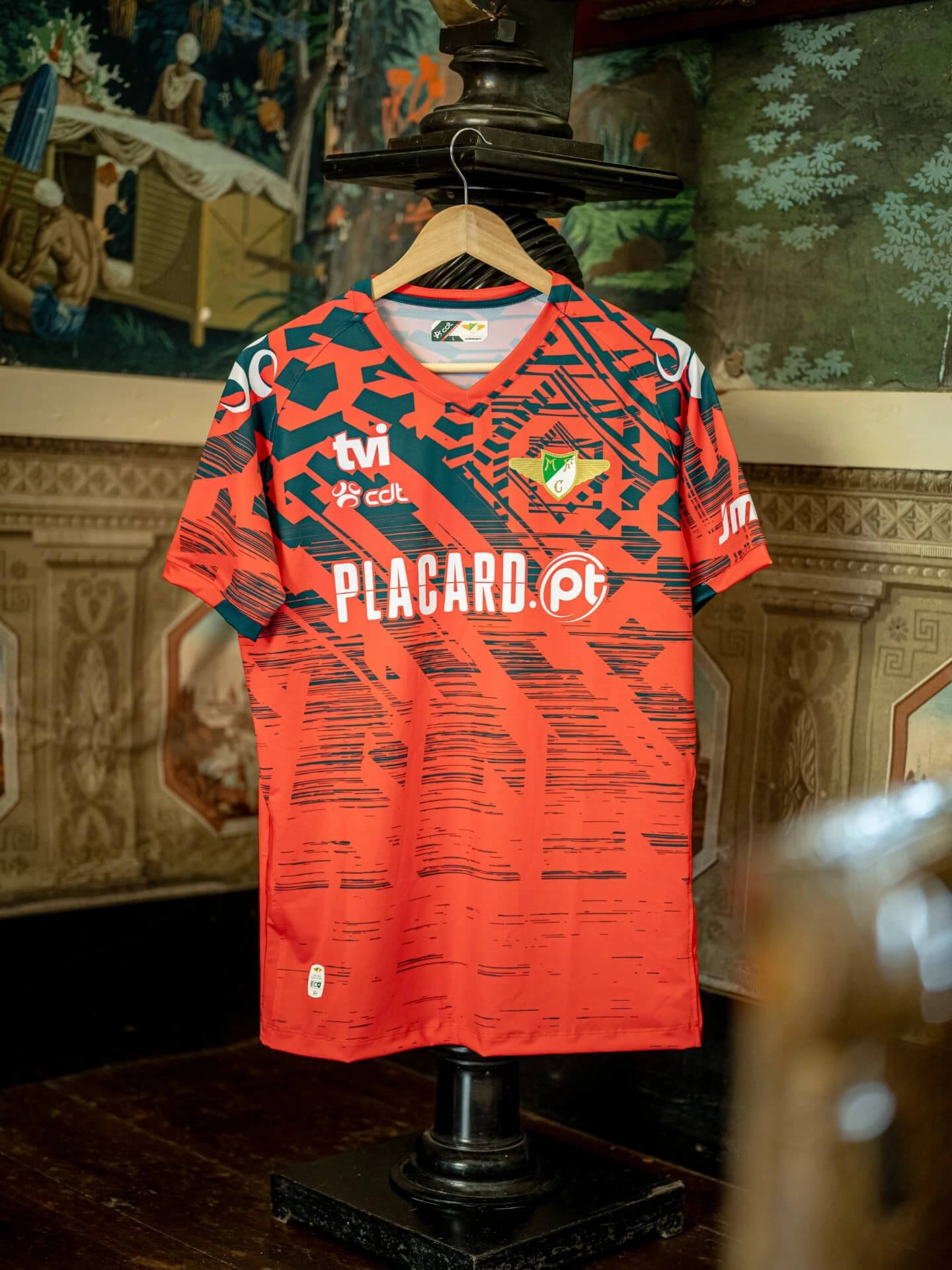 Camisas do Moreirense FC 2025-2026 são reveladas pela CDT