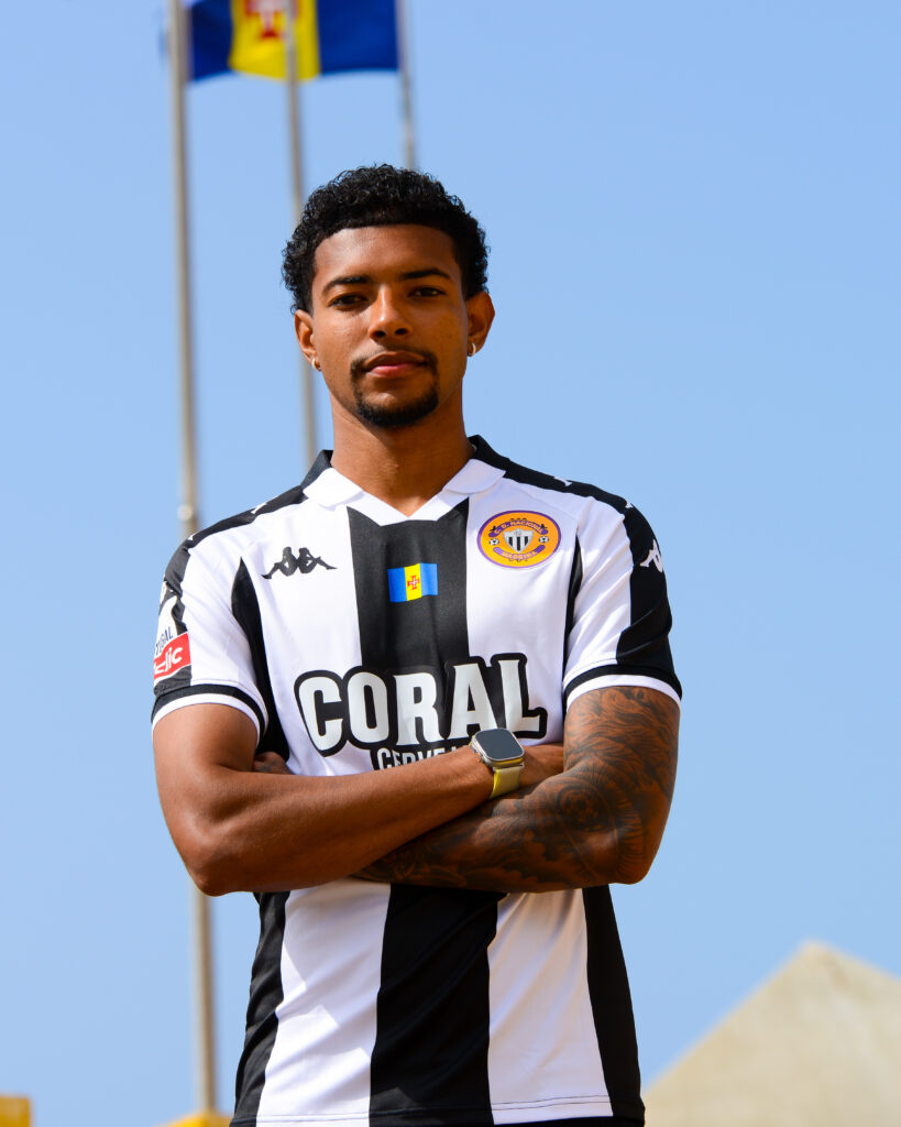 CD Nacional e Kappa lançam camisa titular 2025-2026