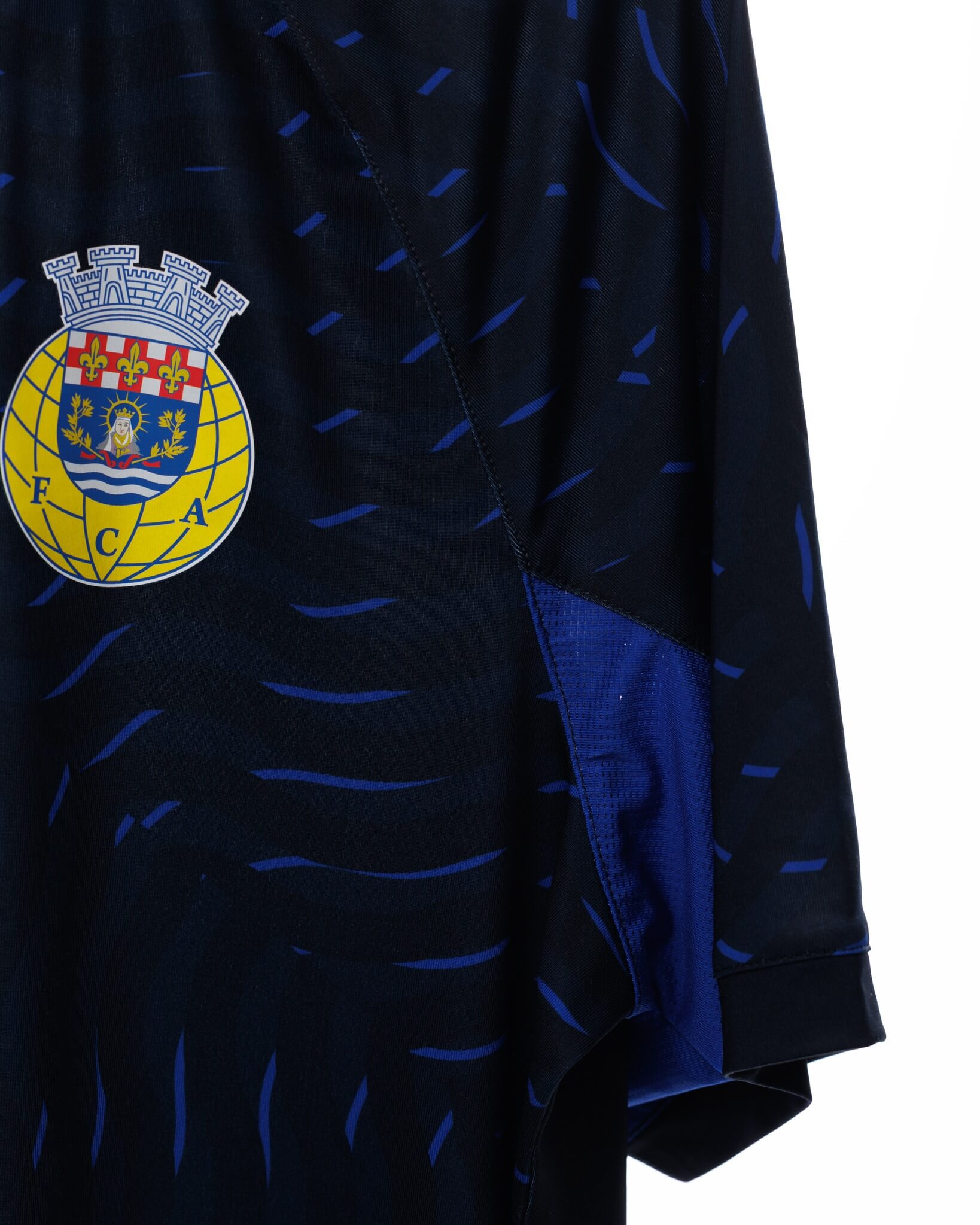 Camisas do FC Arouca 2025-2026 são apresentadas pela Skita