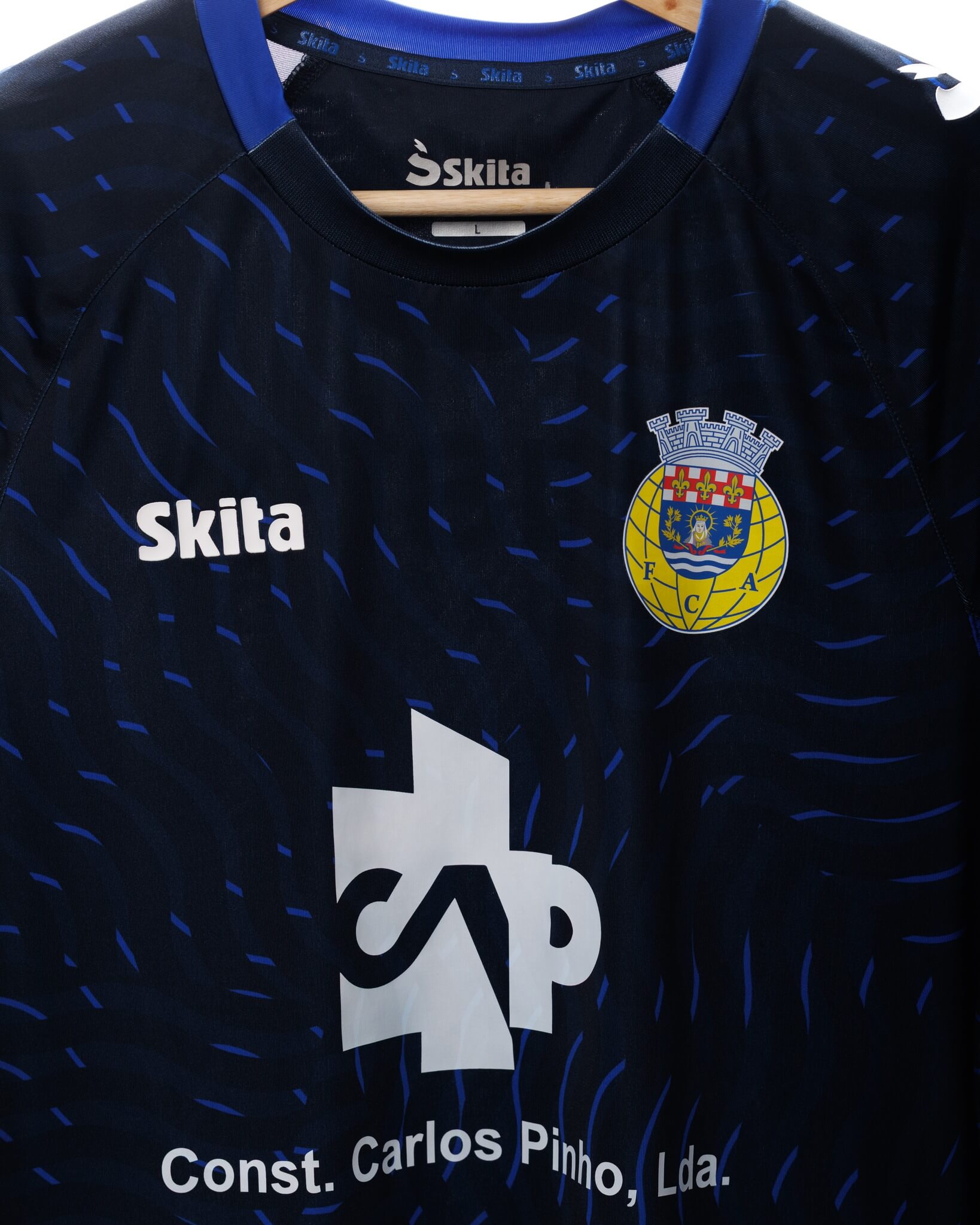 Camisas do FC Arouca 2025-2026 são apresentadas pela Skita