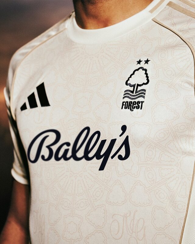 Camisa reserva do Nottingham Forest 2025-2026 adidas