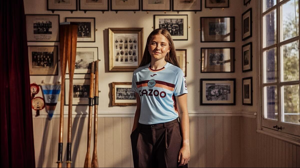 Terceira camisa do Brentford FC 2025-2026 é apresentada com foco nas origens do clube