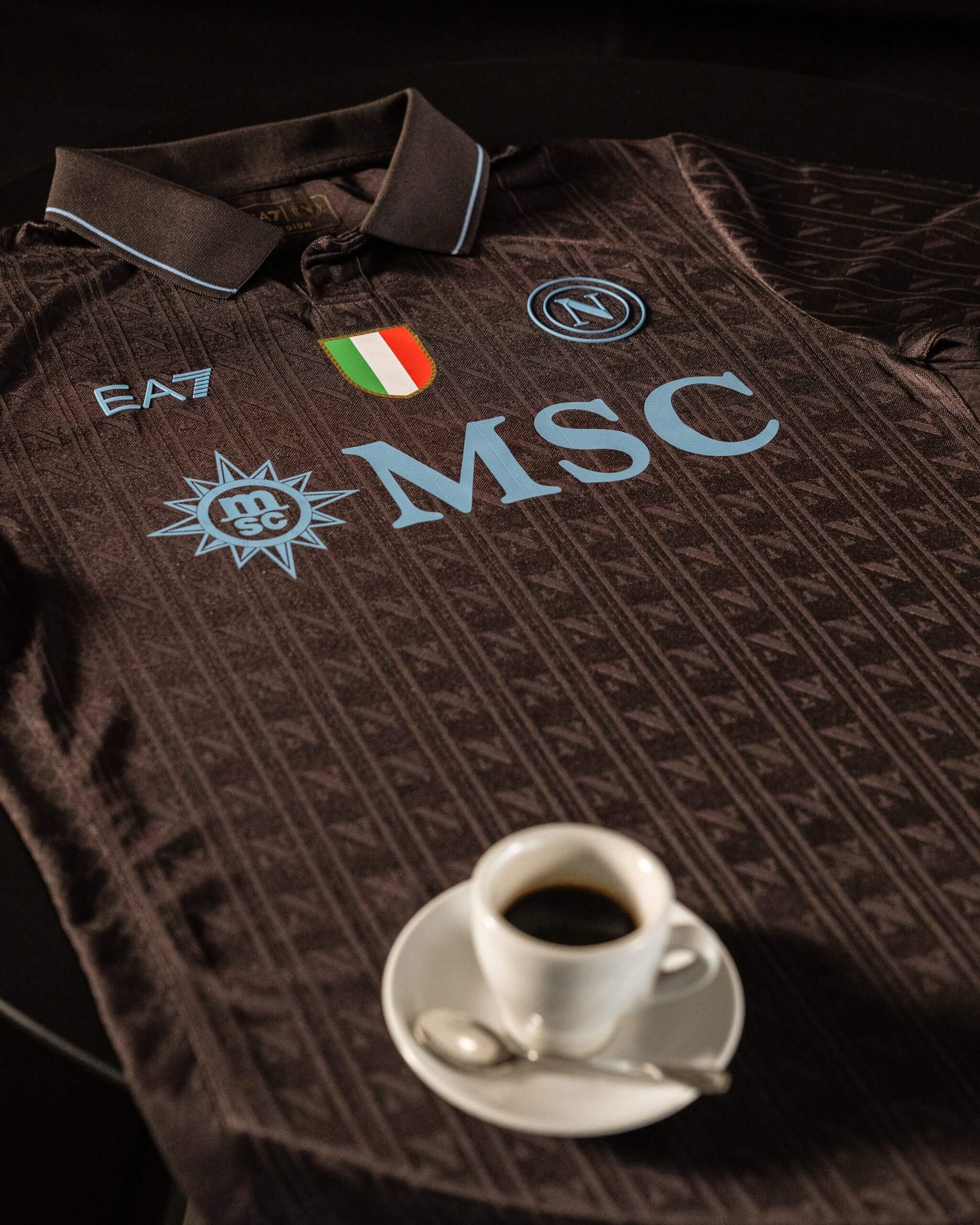 Terceira camisa do Napoli 2025-2026 EA7