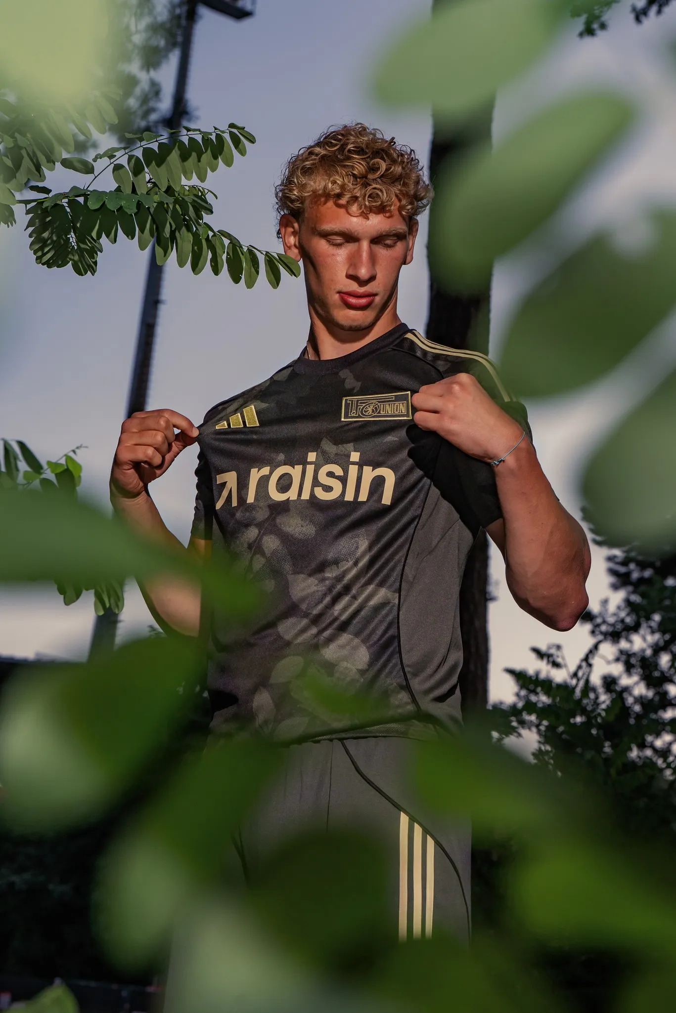 Union Berlin lança nova terceira camisa 2025-2026 da adidas