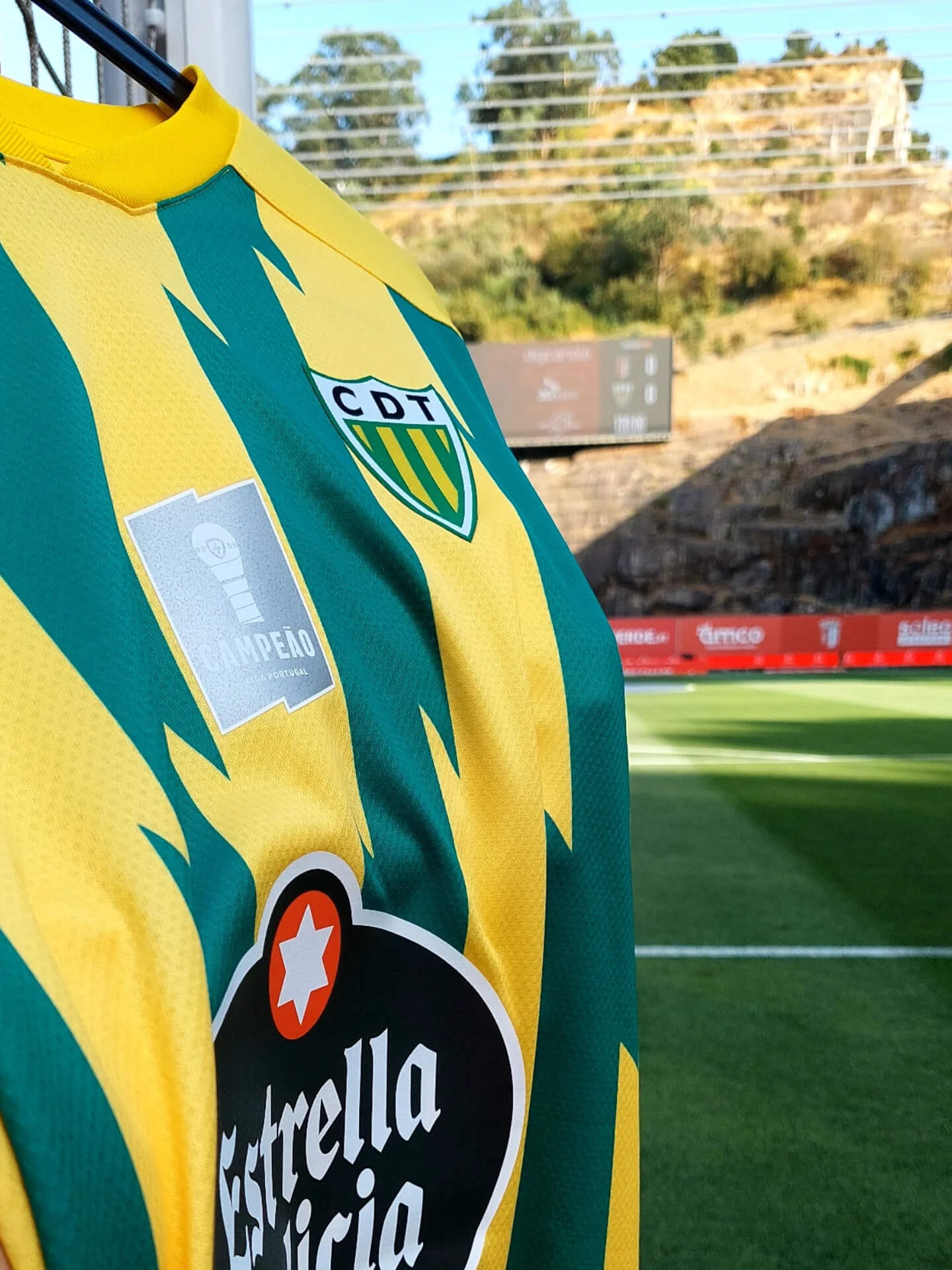 Camisa titular do Tondela 2025-2026 PUMA