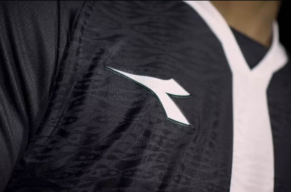 Camisa da gravata da Ponte Preta 2025 Diadora