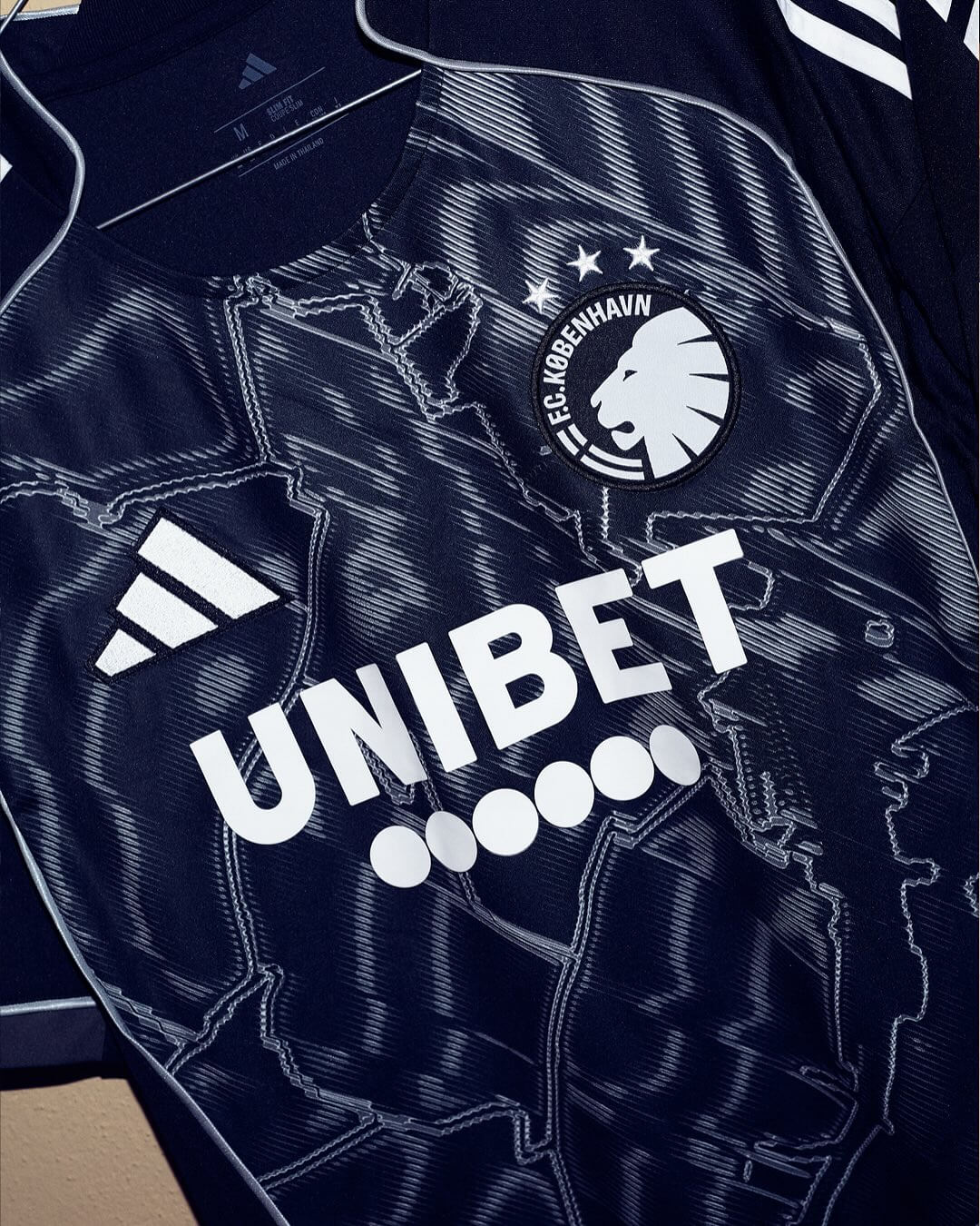 FC Copenhagen apresenta nova camisa reserva 2025-2026 com homenagem à cidade
