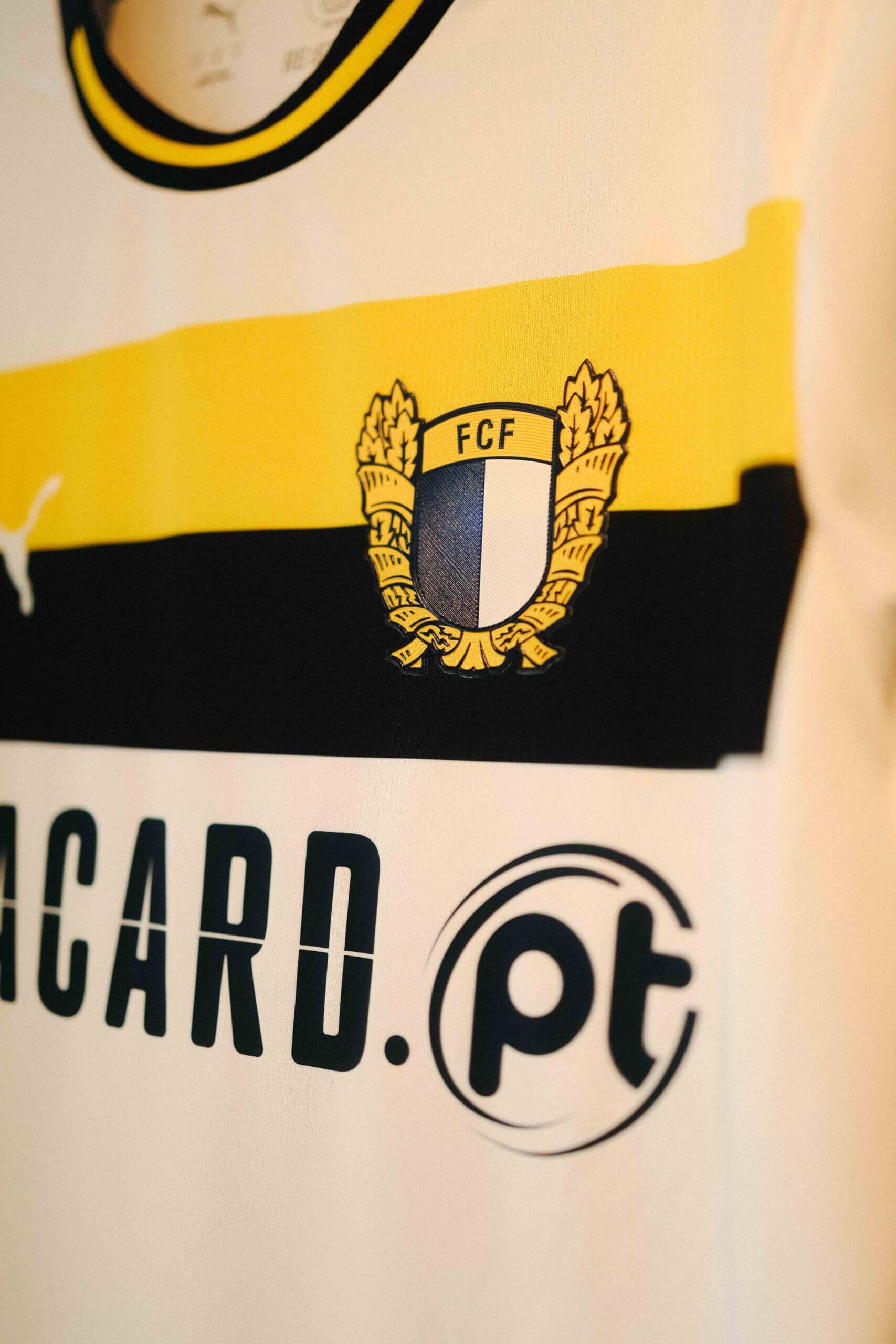 PUMA revela novas camisas do Famalicão 2025-2026