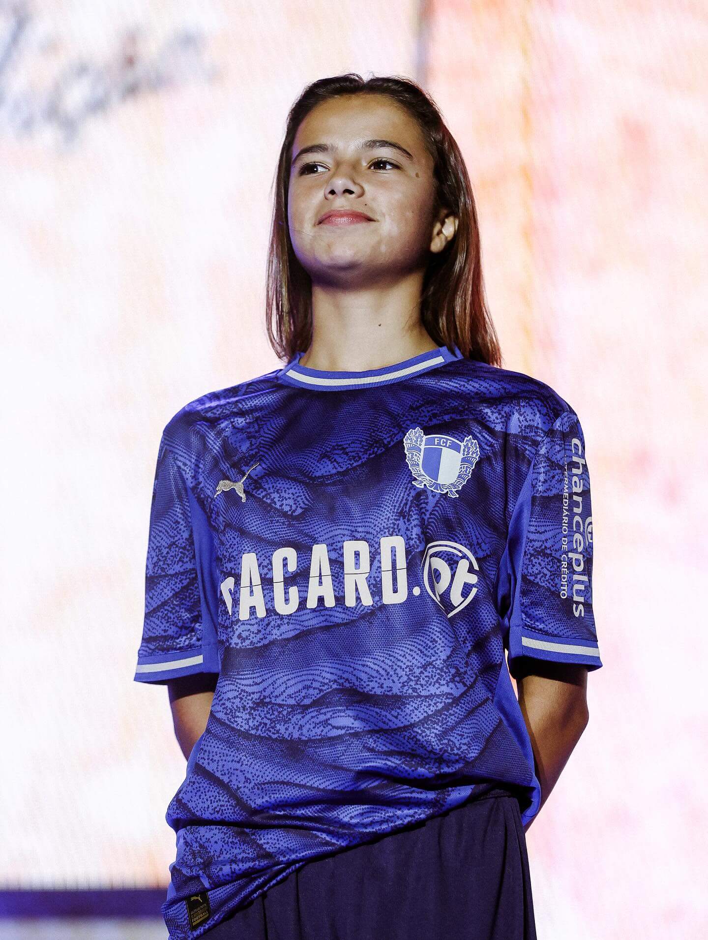 PUMA revela novas camisas do Famalicão 2025-2026