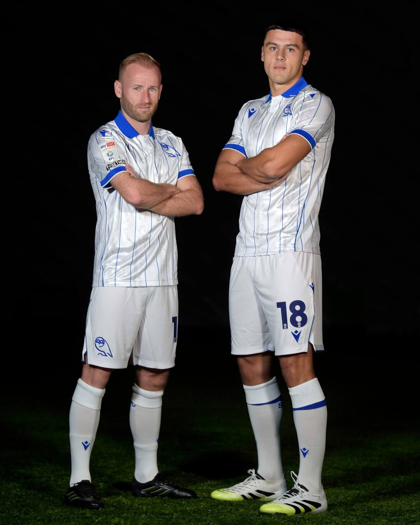 Sheffield Wednesday e Macron lançam camisas reservas para 2025-2026