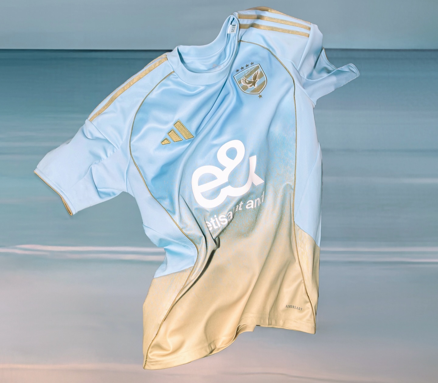 Terceira camisa do Al Ahly 2025-2026 é revelada pela Adidas