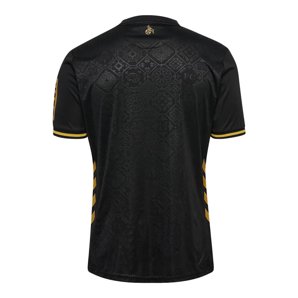 Colônia apresenta sua nova terceira camisa 2025-2026
