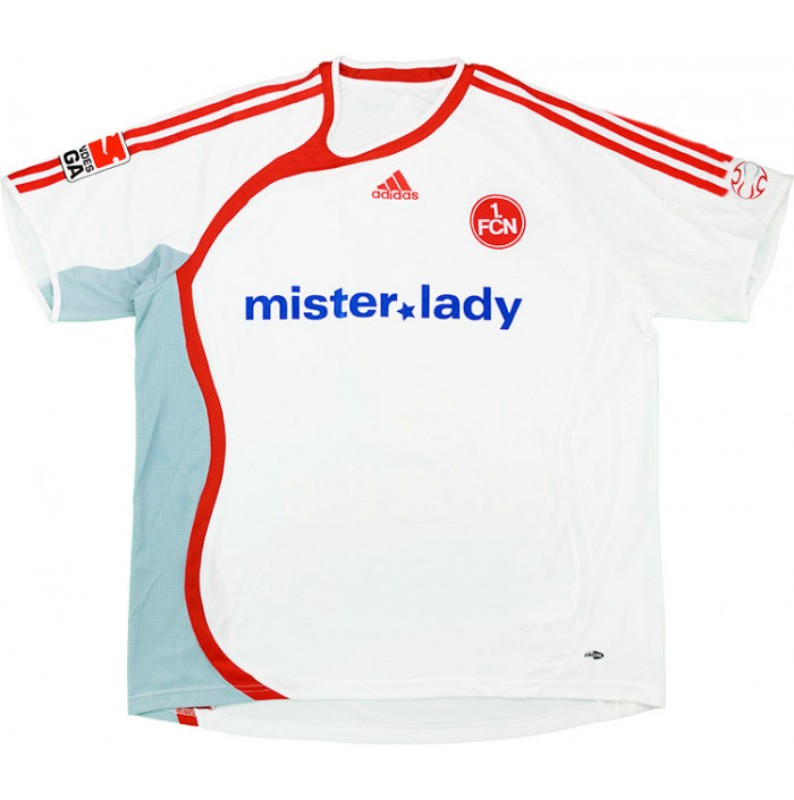 Camisa reserva do Nuremberg 2025-2026 é revelada pela Adidas com homenagem a título da copa