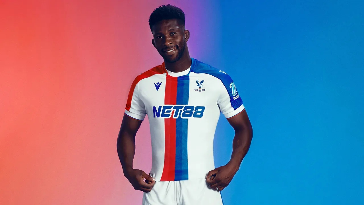 Crystal Palace lança camisa nova camisa reserva 2025-2026