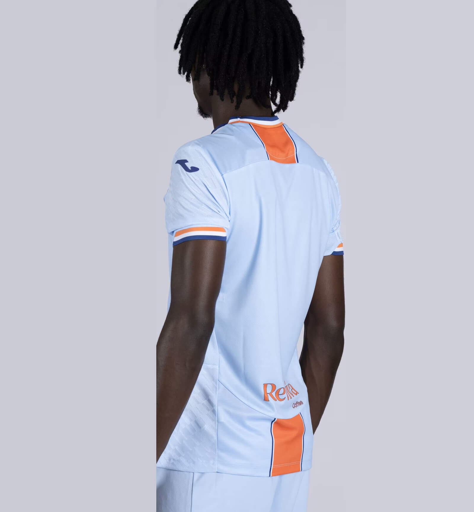 Swansea City lança terceira camisa 2025-2026 com a Joma