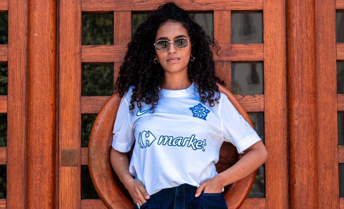 Grenoble Foot 38 lança nova camisa reserva 2025-2026