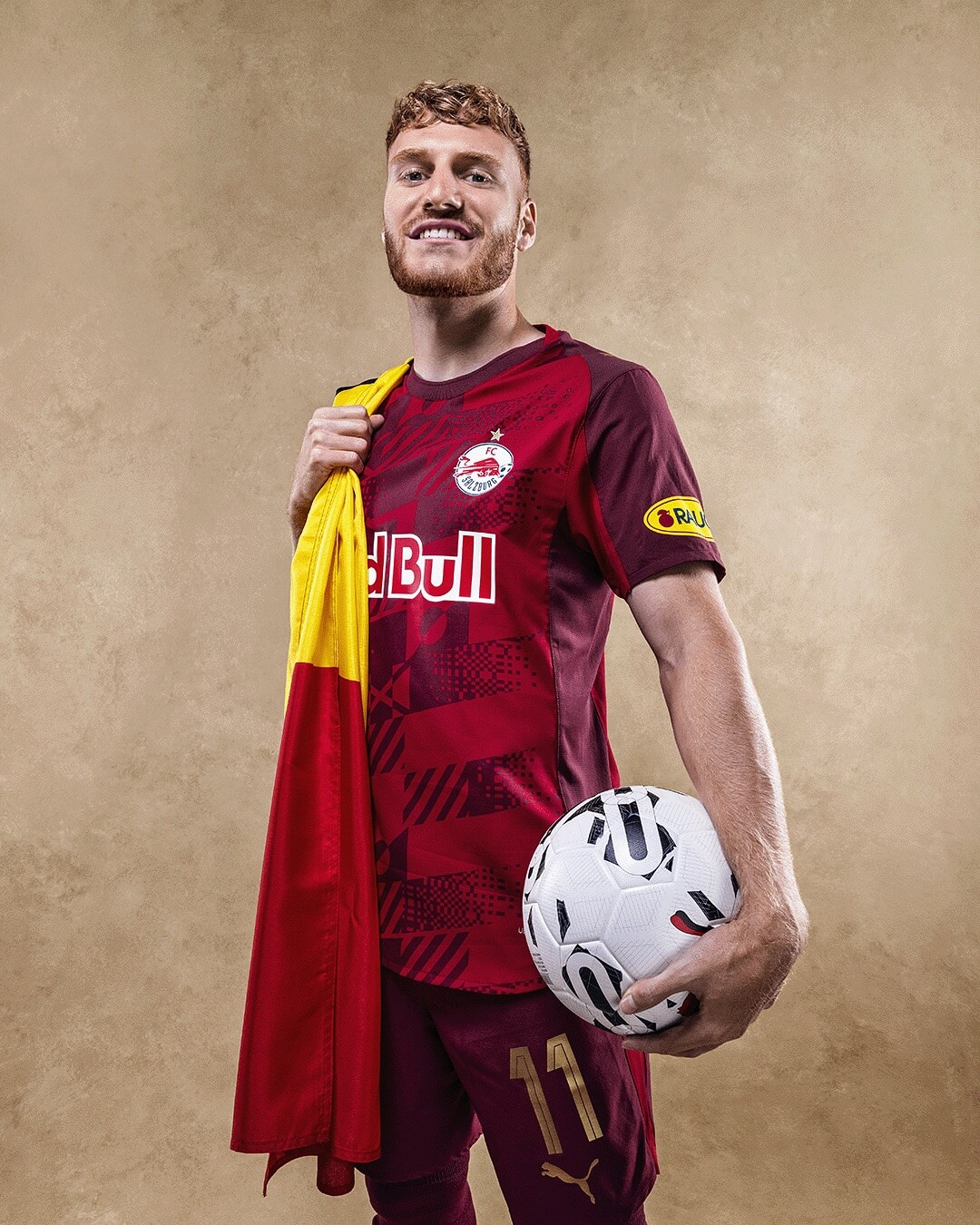Camisa continental do FC Salzburg 2025-2026 é lançada pela PUMA