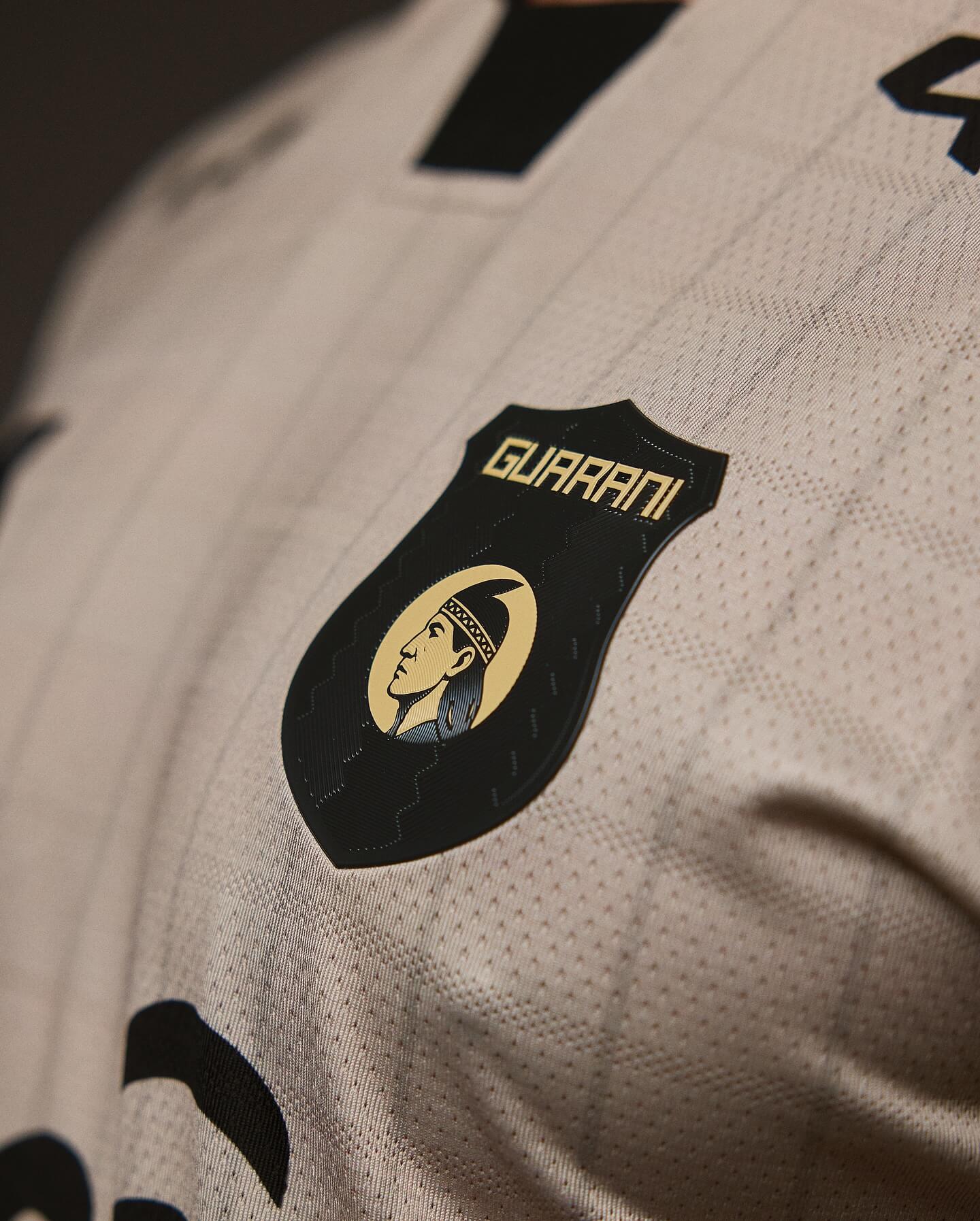 Camisa especial do Club Guaraní Copa do Paraguai 2025 Kyrios