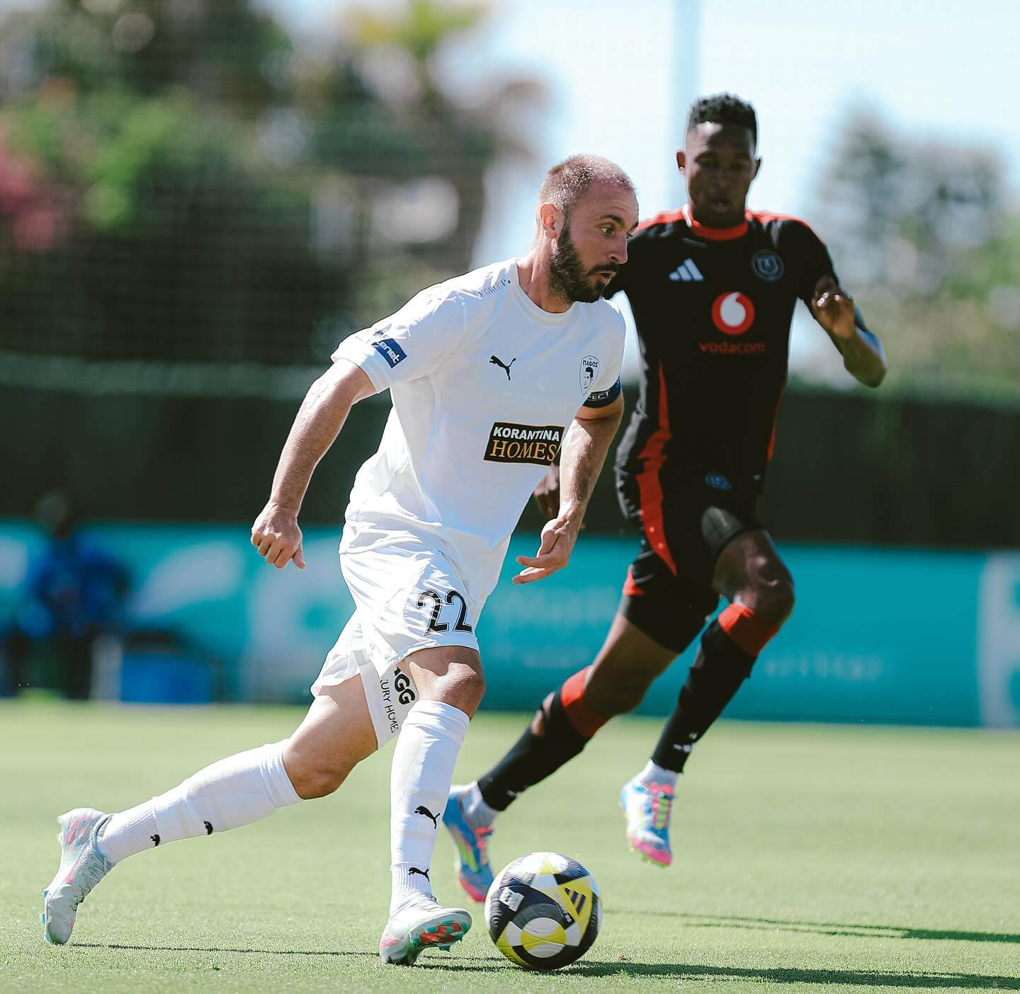 Novas camisas do Pafos FC 2025-2026 são lançadas pela PUMA