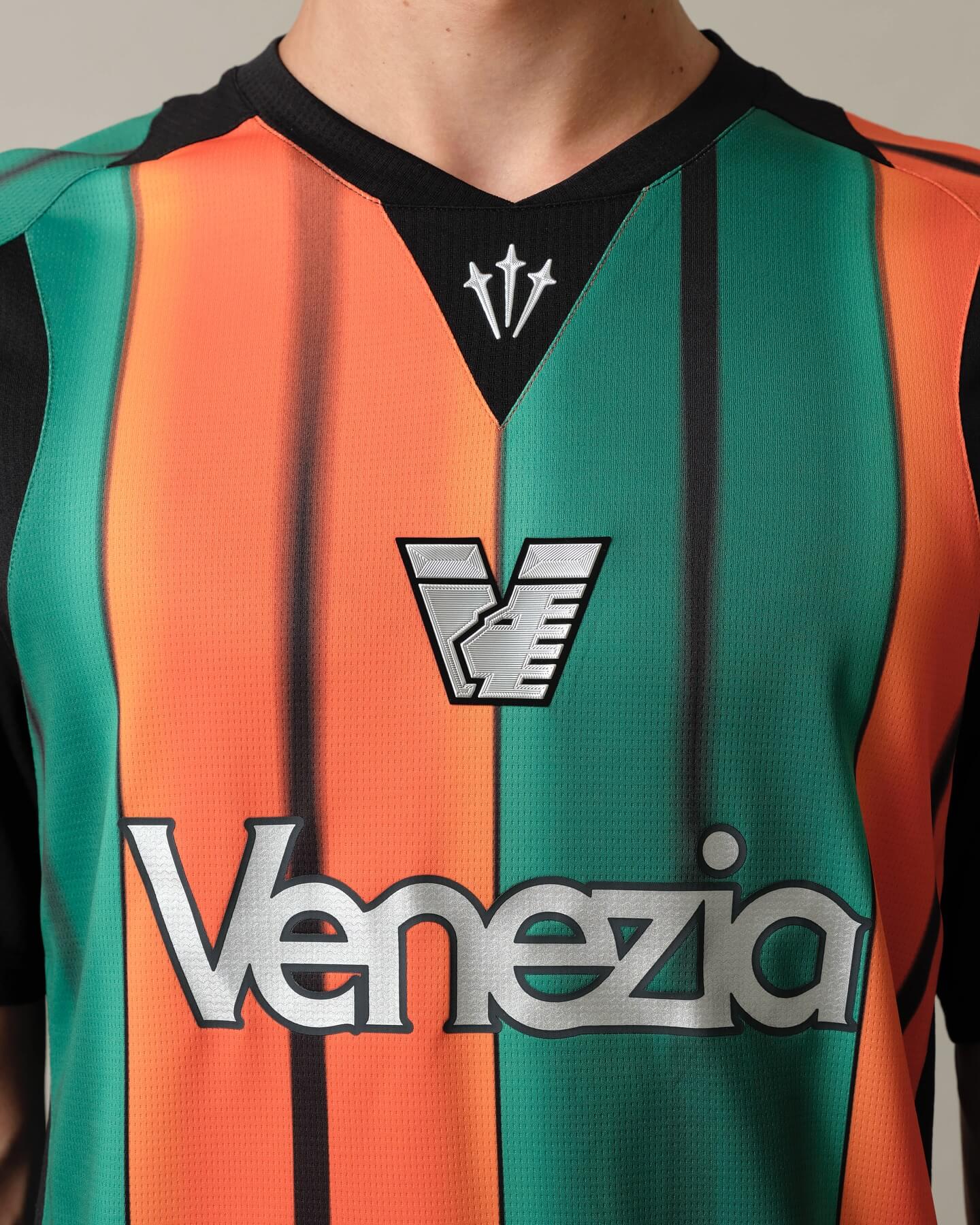 Venezia FC e NOCTA apresentam a nova terceira camisa 2025-2026