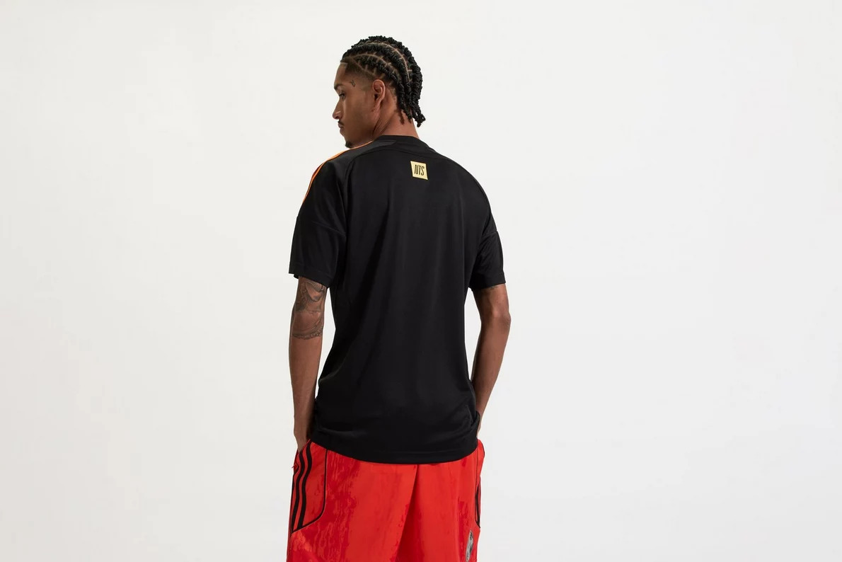 Arsenal lança coleção 'NTS Radio' Urban Purist da adidas