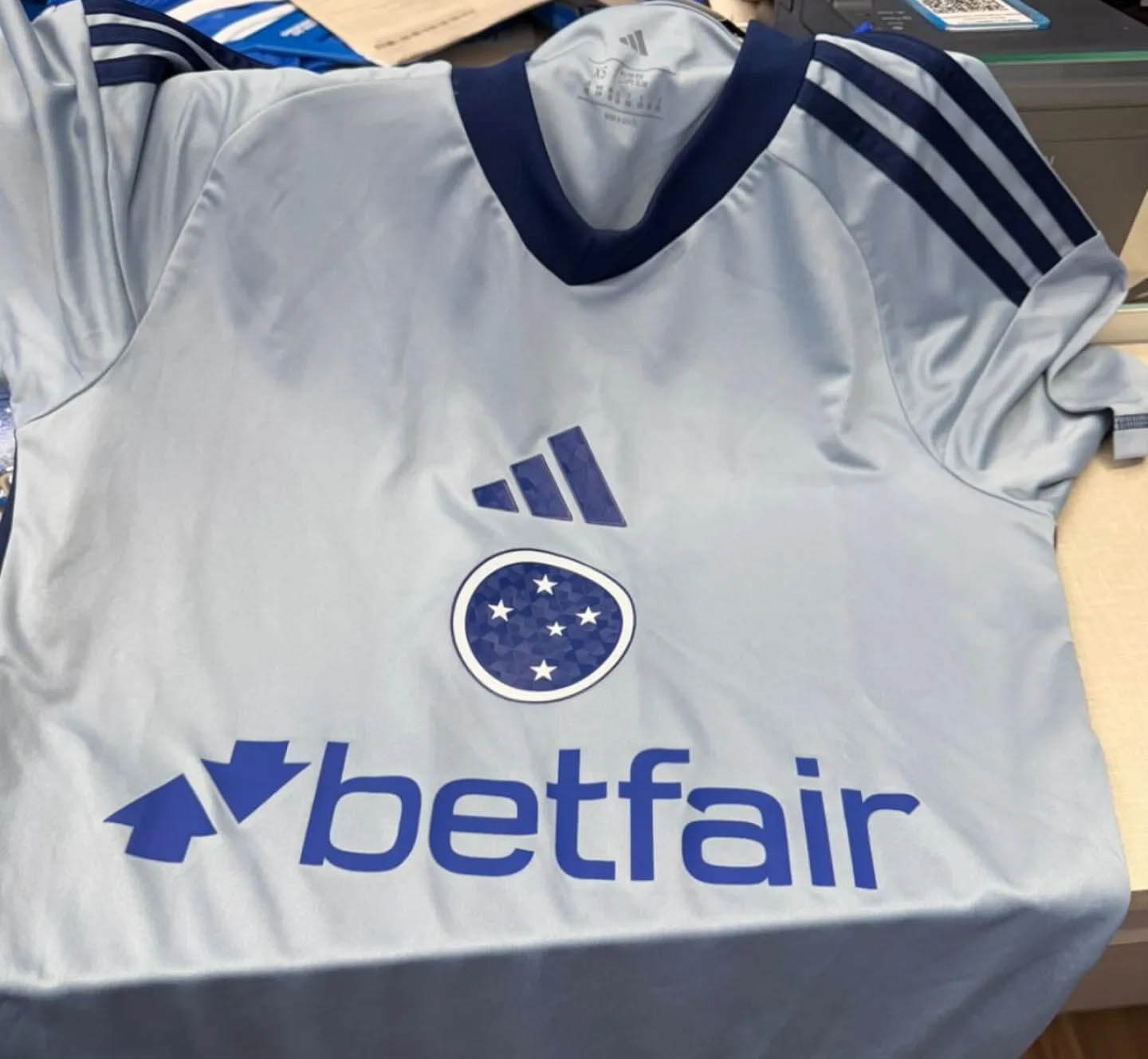 Camisa de goleiro do Cruzeiro 2025 60 anos do Mineirão Adidas