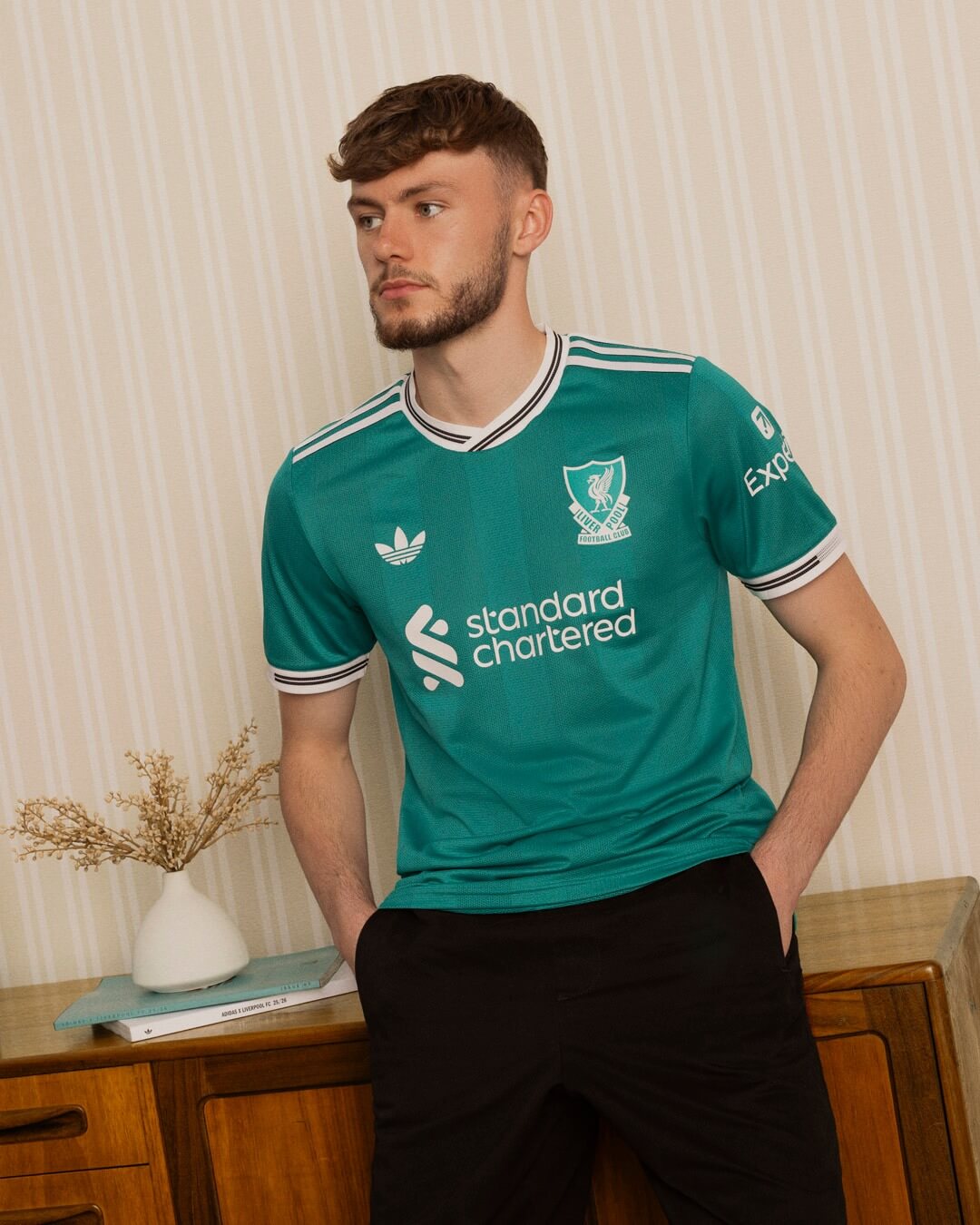 Terceira camisa do Liverpool FC 2025-2026 adidas