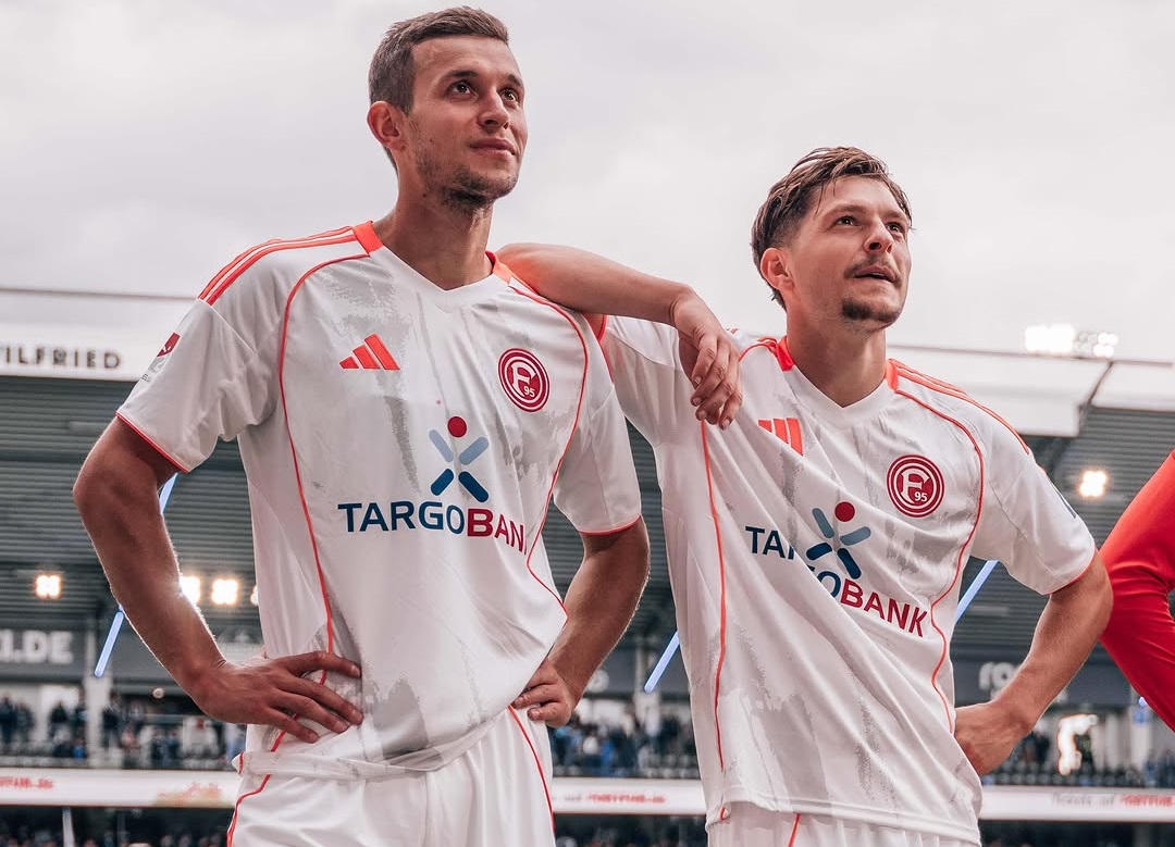 Fortuna Düsseldorf apresenta novas camisas reservas 2025-2026 assinadas pela adidas (16) Fortuna Düsseldorf apresenta novas camisas reservas 2025-2026 assinadas pela adidas