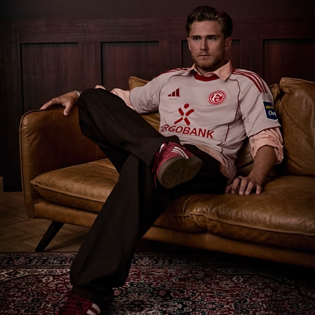 Fortuna Düsseldorf apresenta novas camisas reservas 2025-2026 assinadas pela adidas