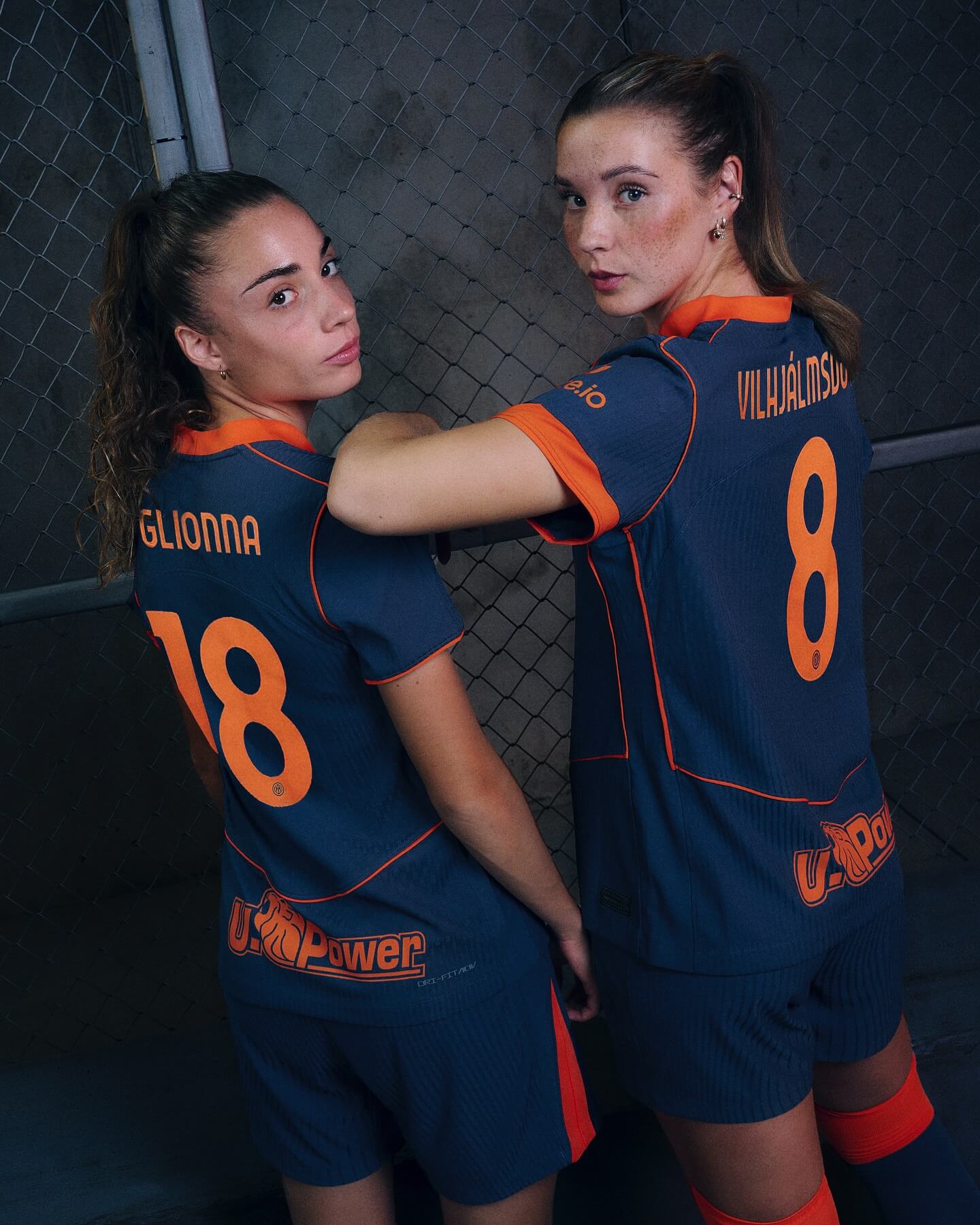 Inter de Milão e Nike lançam nova terceira camisa Total 90 2025-2026