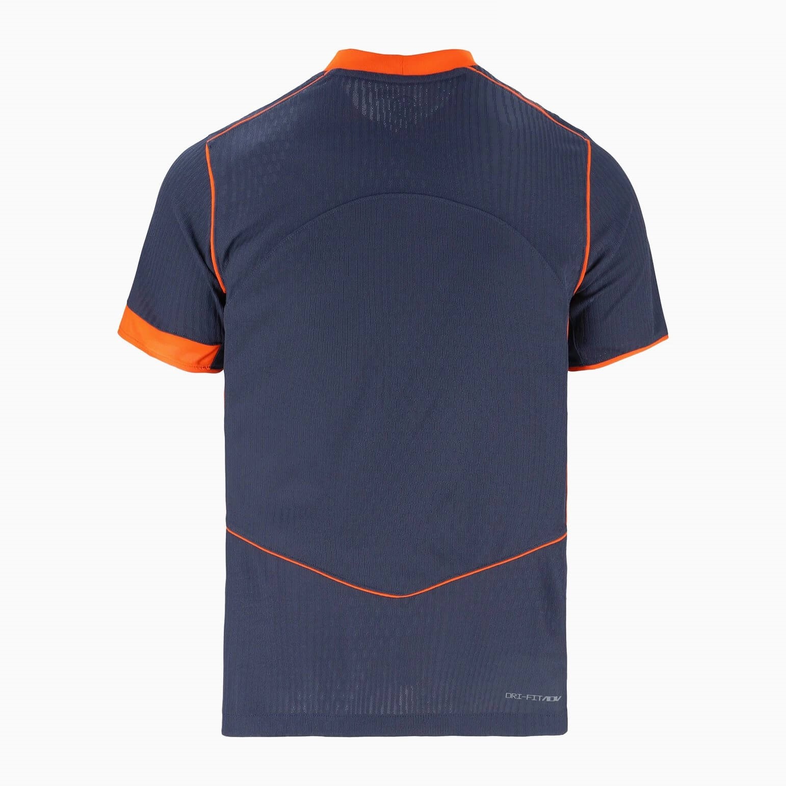 Inter de Milão e Nike lançam nova terceira camisa Total 90 2025-2026