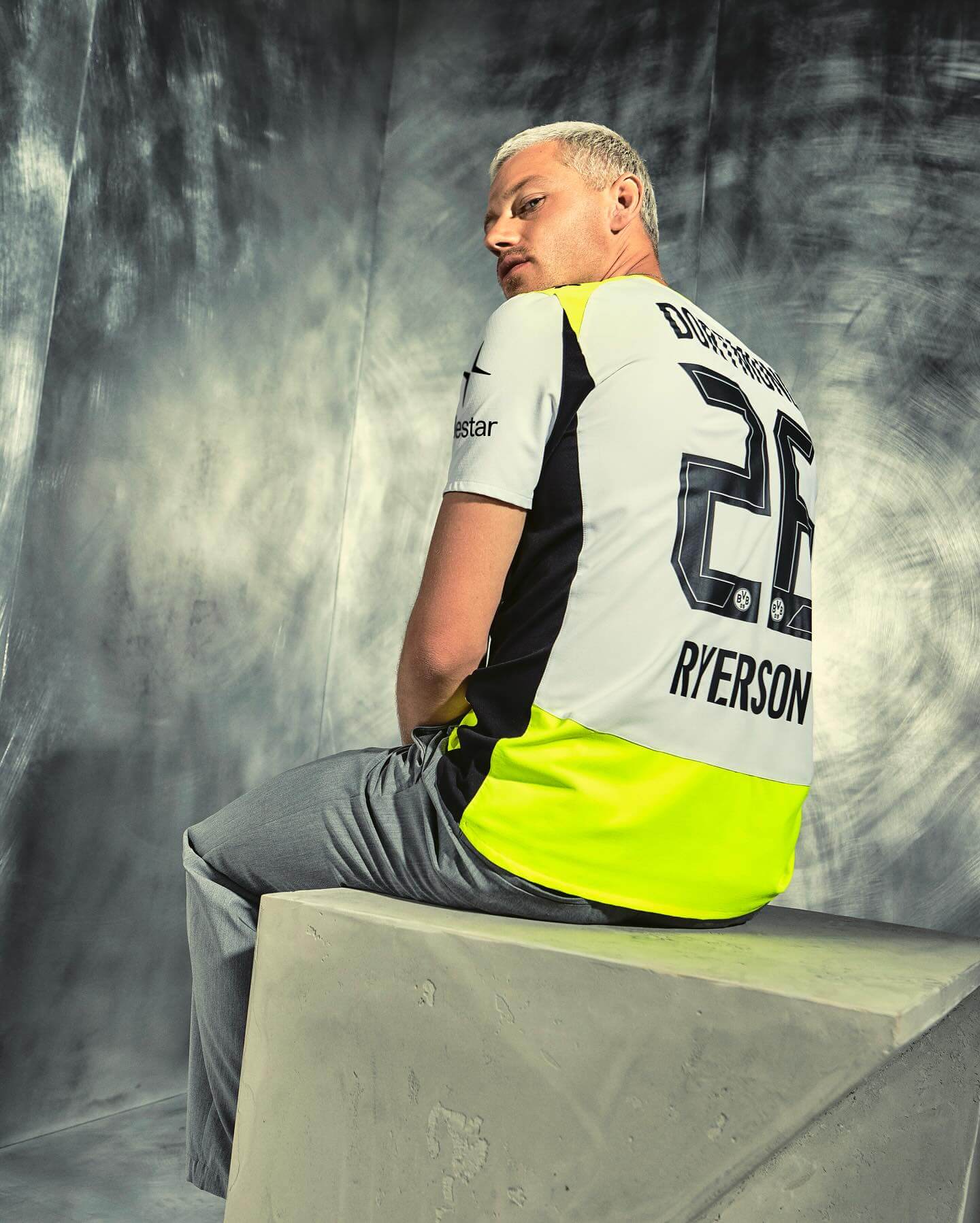 Camisa reserva do Borussia Dortmund 2025-2026 PUMA