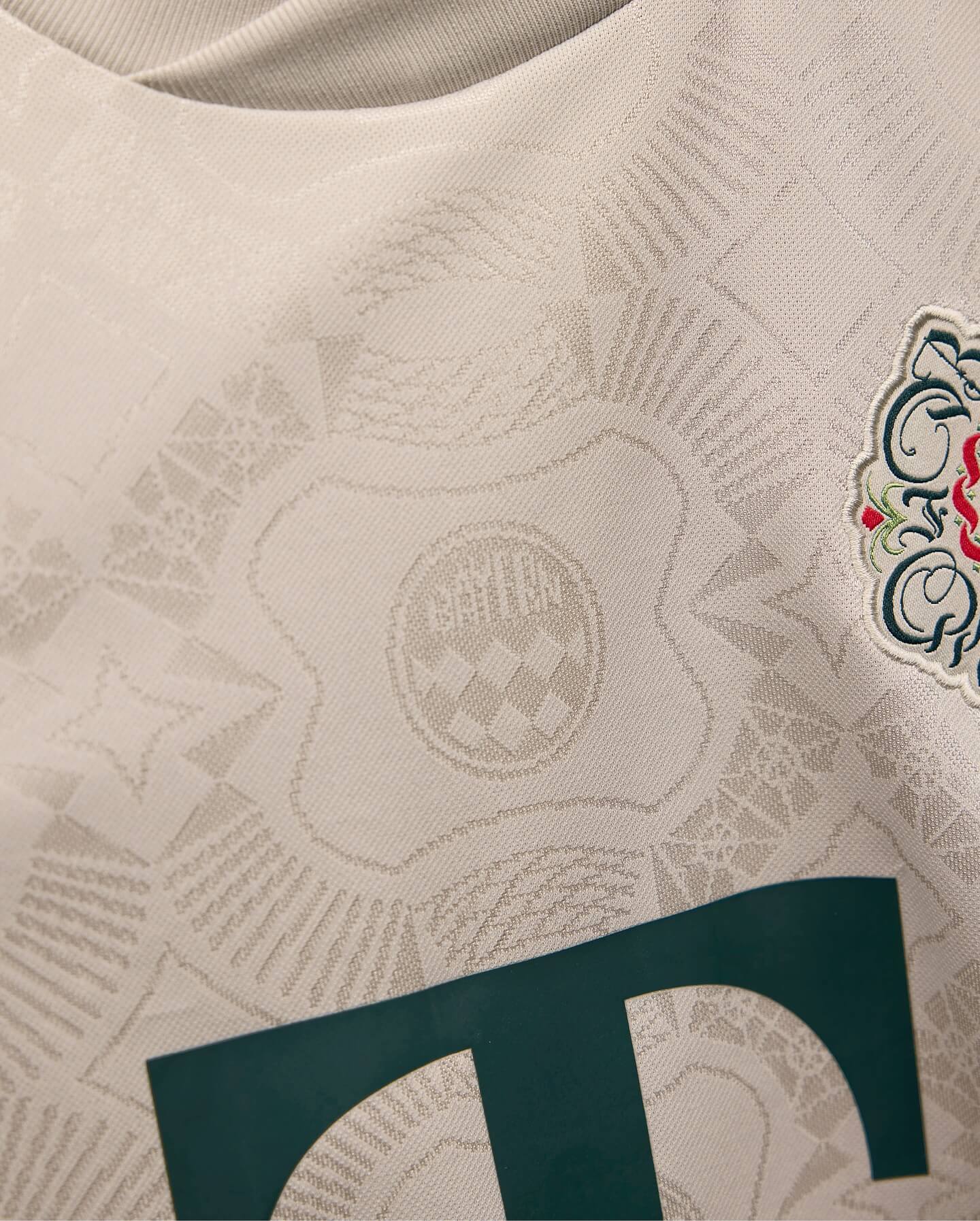 Camisa Oktoberfest Bayern de Munique 2025 adidas