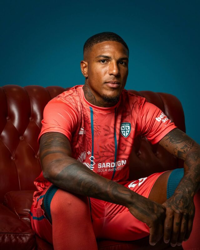 Cagliari lança nova quarta camisa 2025-2026 da EYE Sport