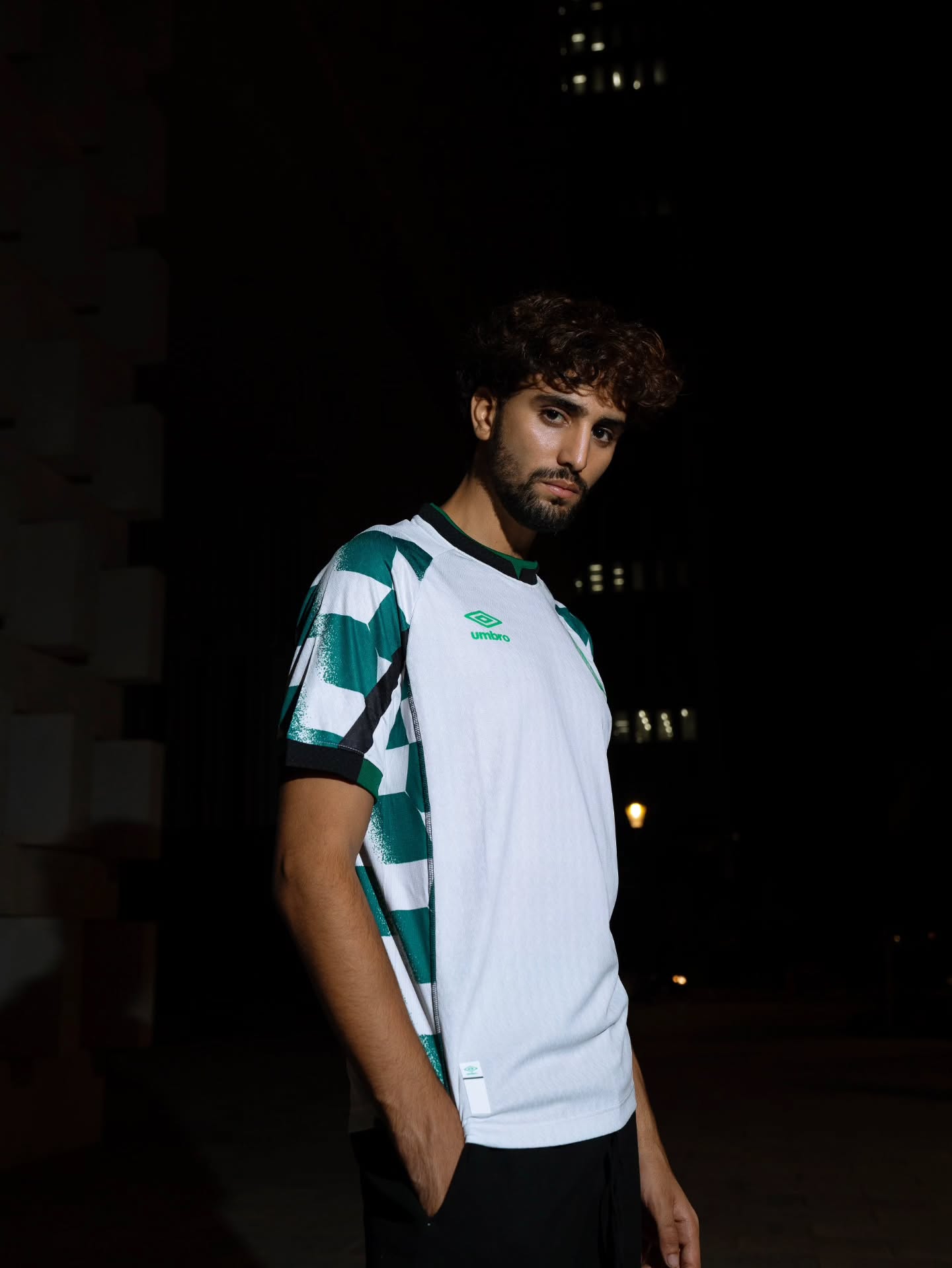 Camisas do Raja Casablanca 2025-2026 são lançadas pela Umbro