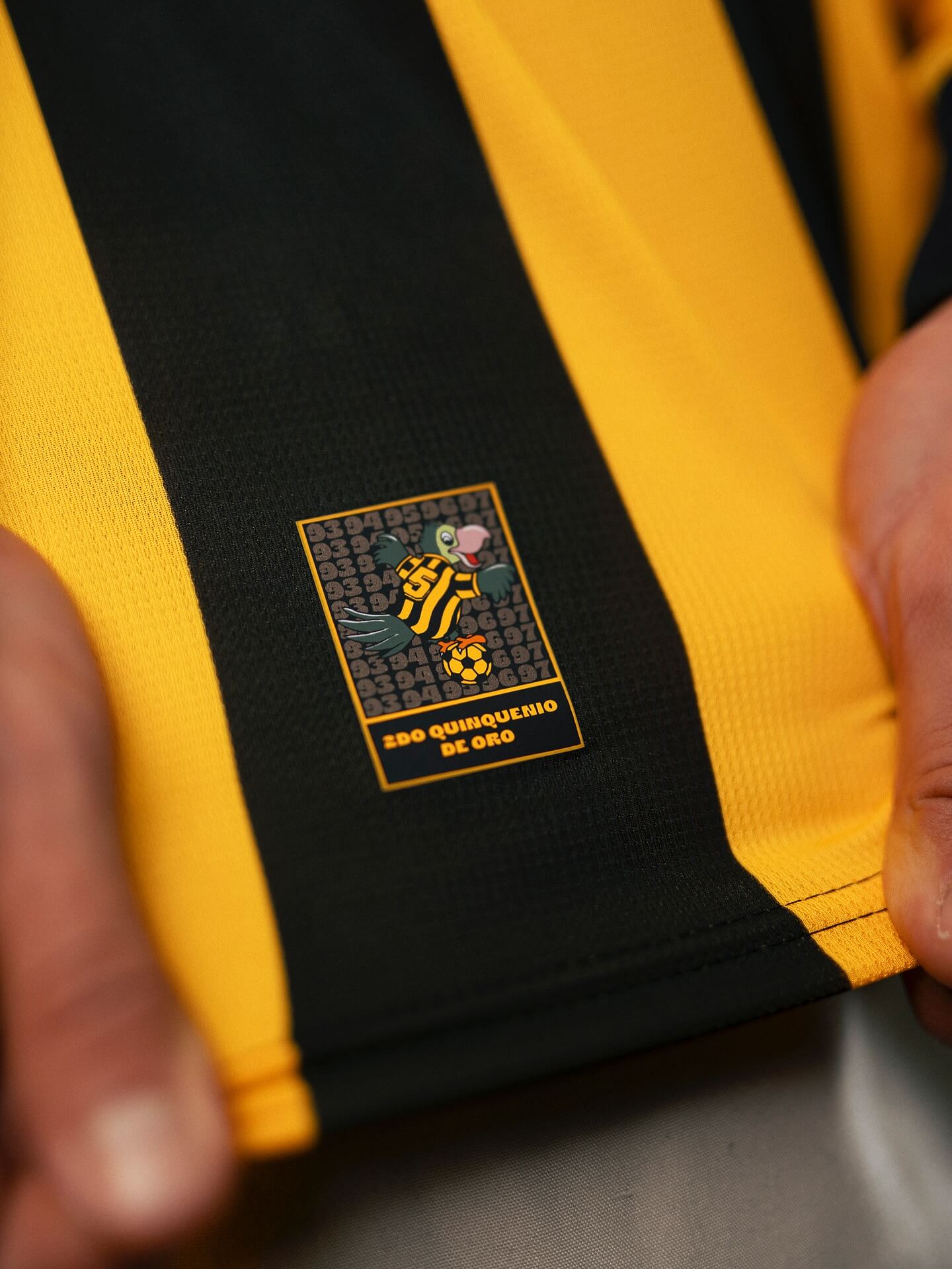 Camisa dos 134 anos do Peñarol é lançada pela PUMA