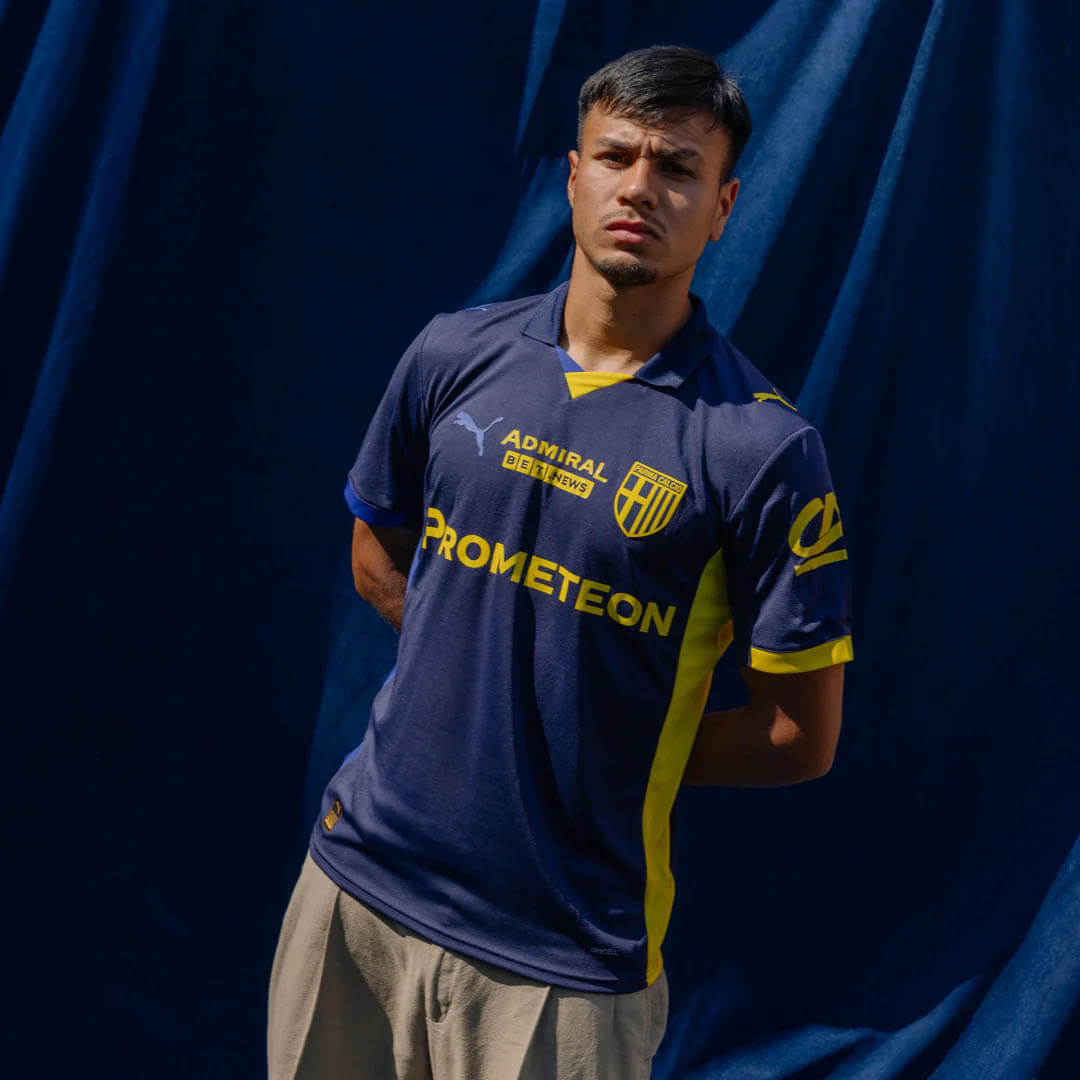 Quarta camisa do Parma Calcio 2025-2026 PUMA