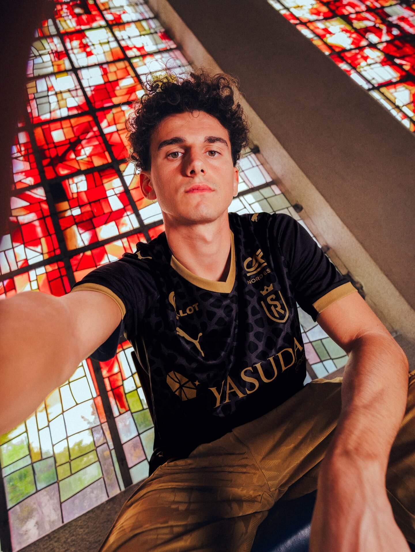 Camisas do Stade de Reims 2025-2026 são lançadas pela PUMA