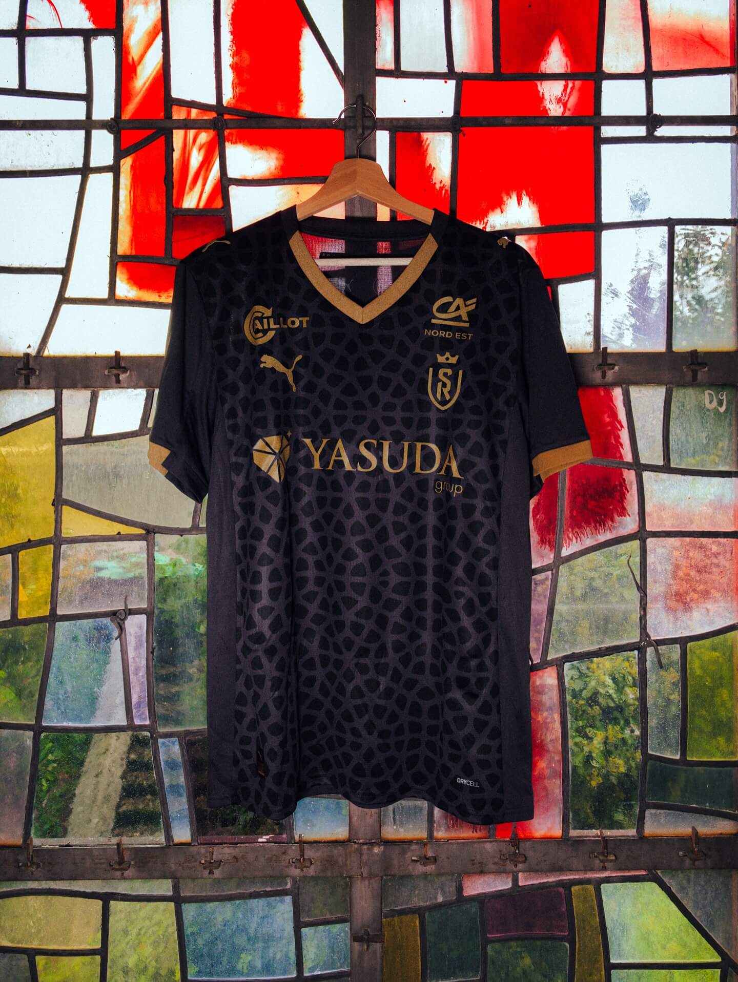 Camisas do Stade de Reims 2025-2026 são lançadas pela PUMA